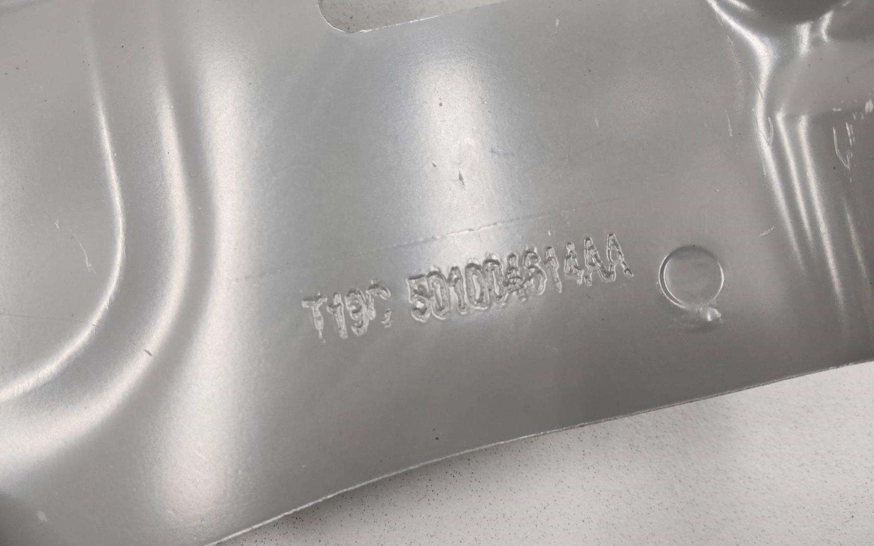 Элемент передней панели