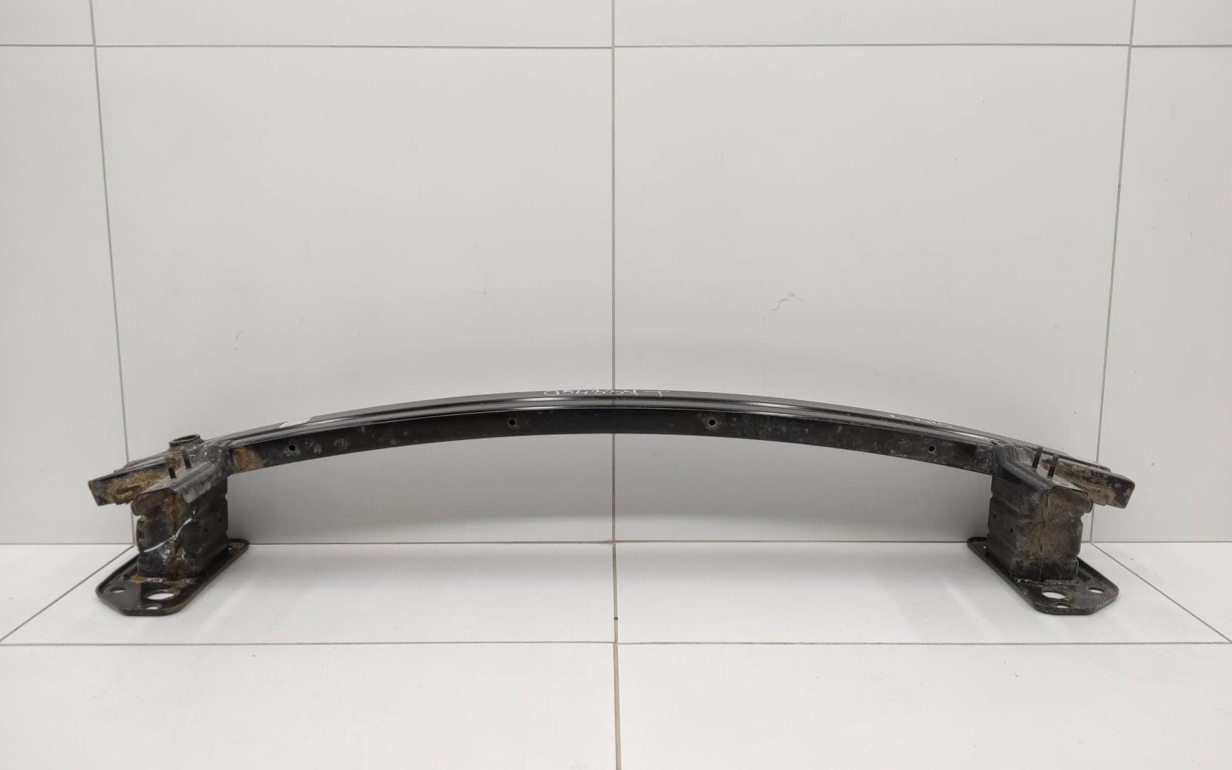 Усилитель переднего бампера