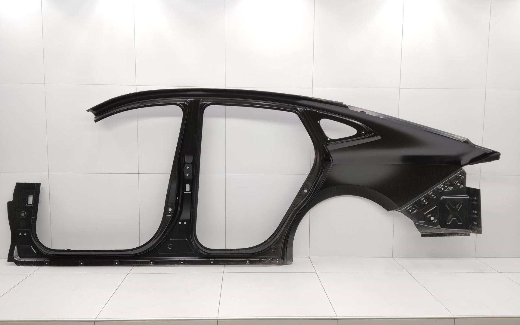 Кузовной элемент