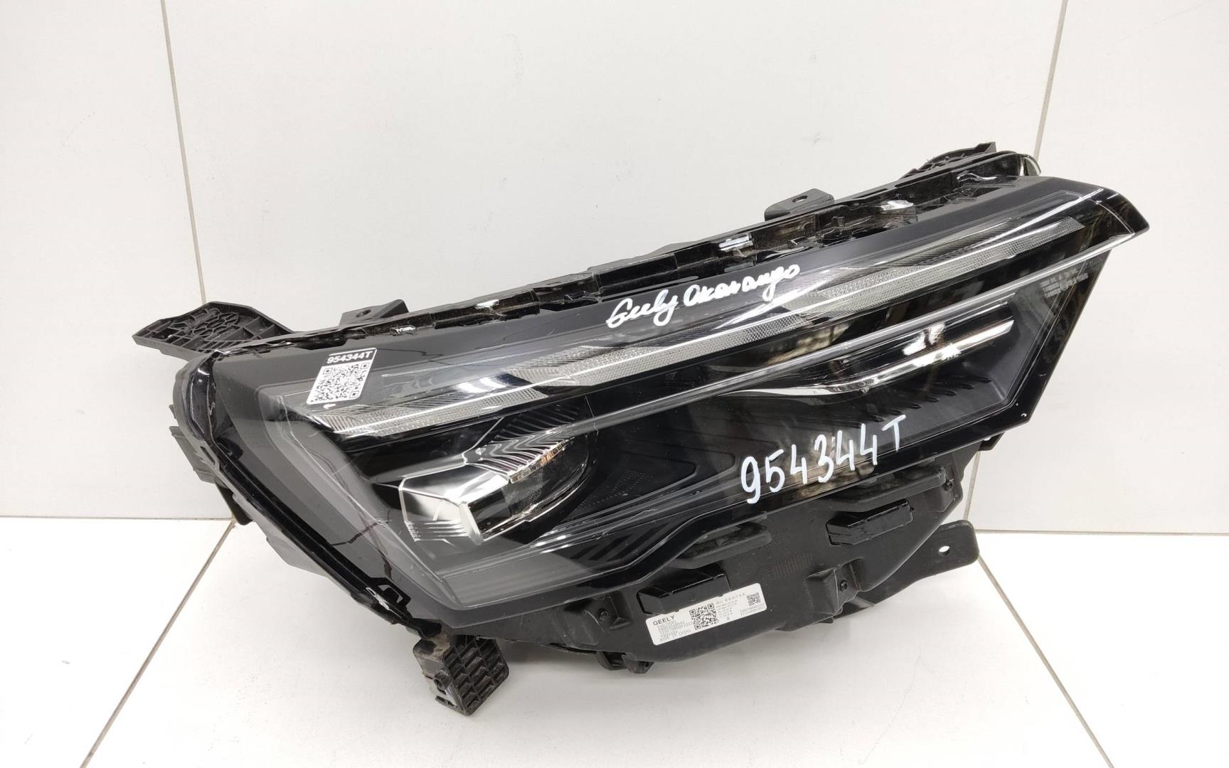 Фара правая