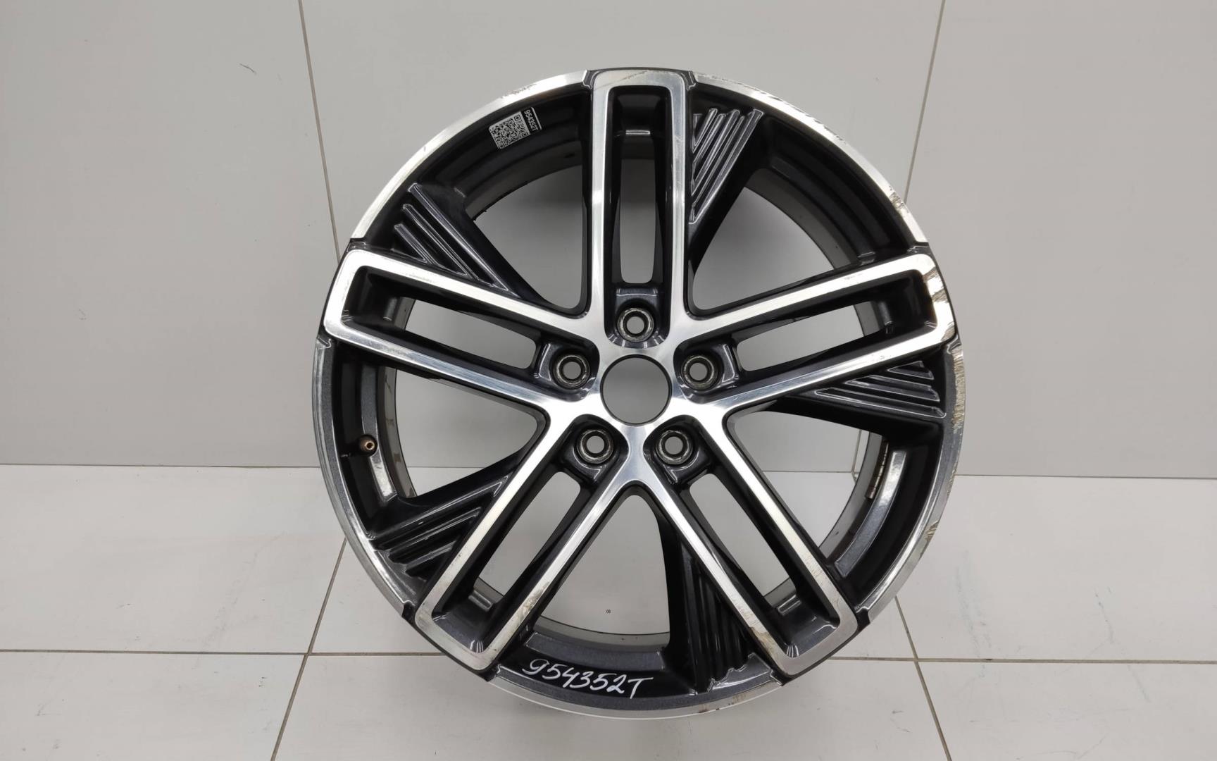 Диск колесный литой легкий сплав