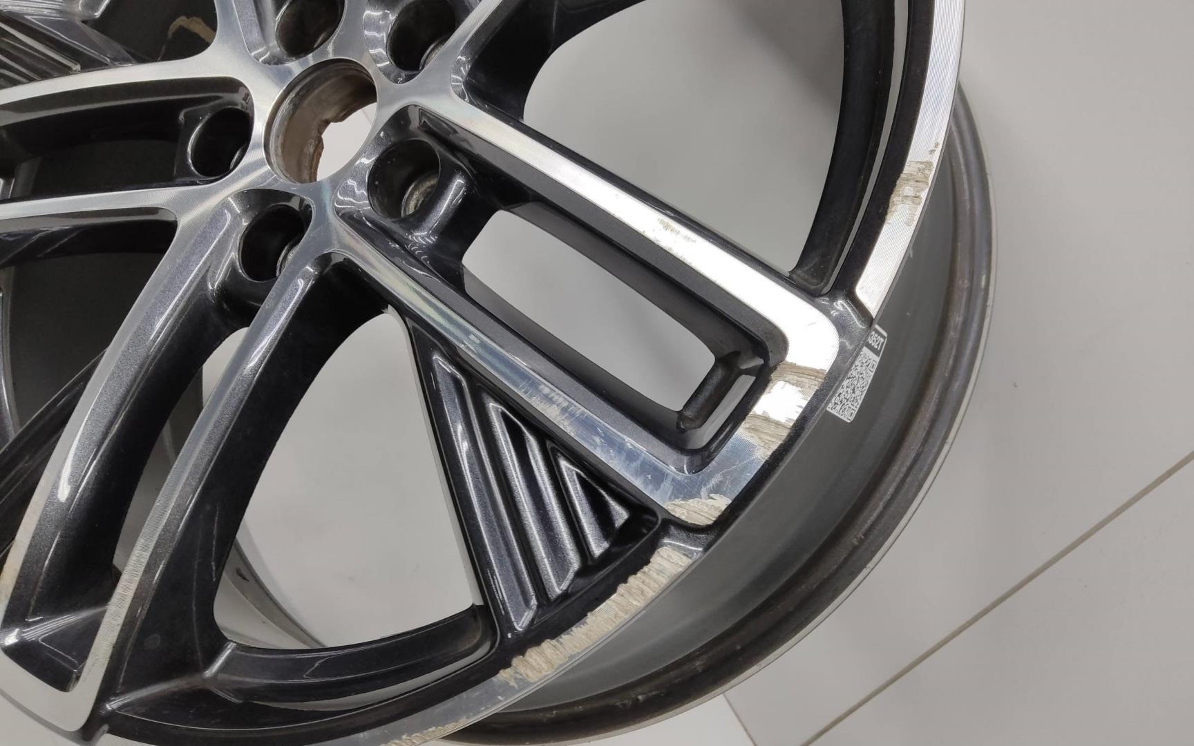 Диск колесный литой легкий сплав