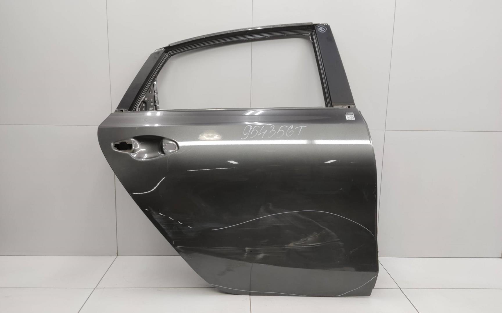 Дверь задняя правая