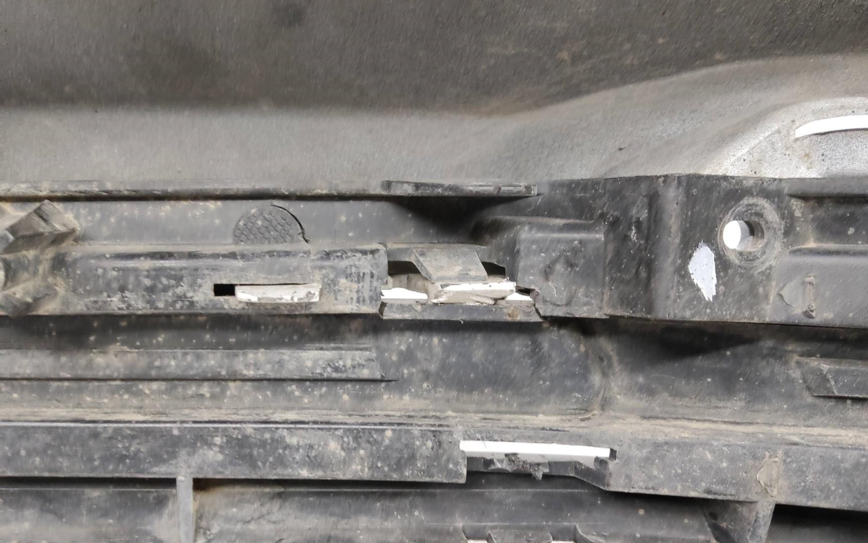 Бампер передний