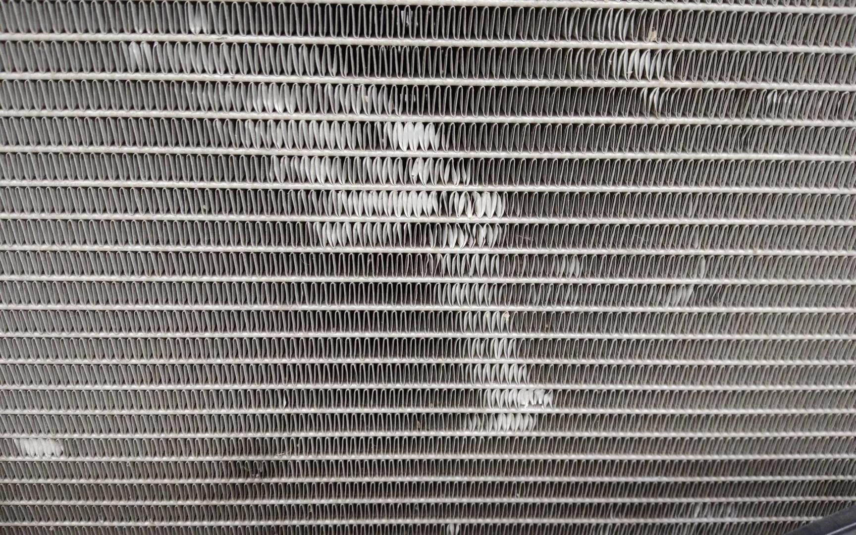 Радиатор охлаждения двигателя основной