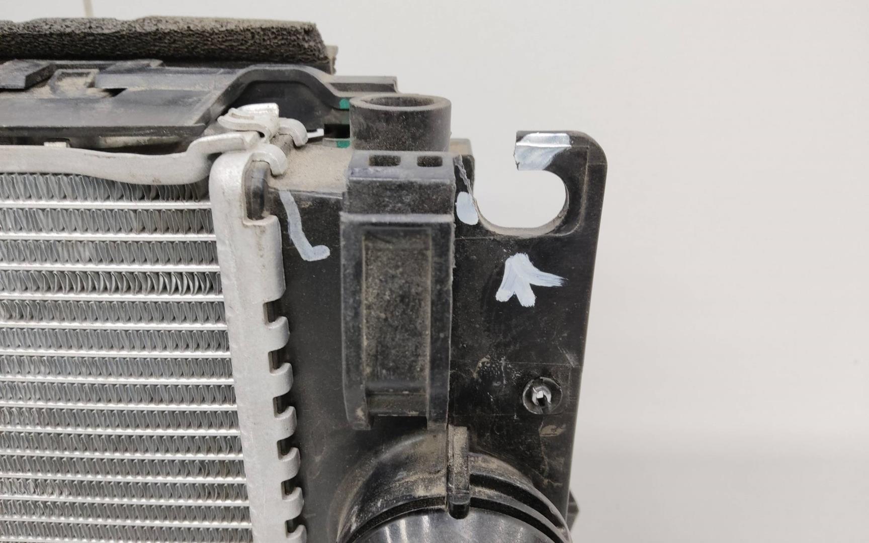 Радиатор охлаждения двигателя основной