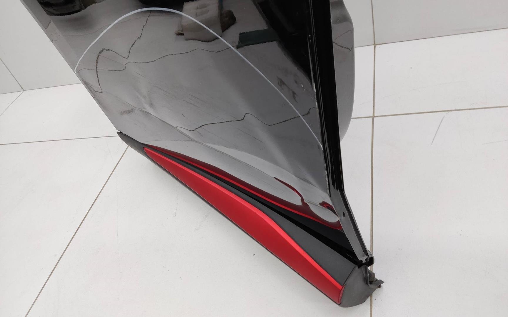 Дверь задняя правая