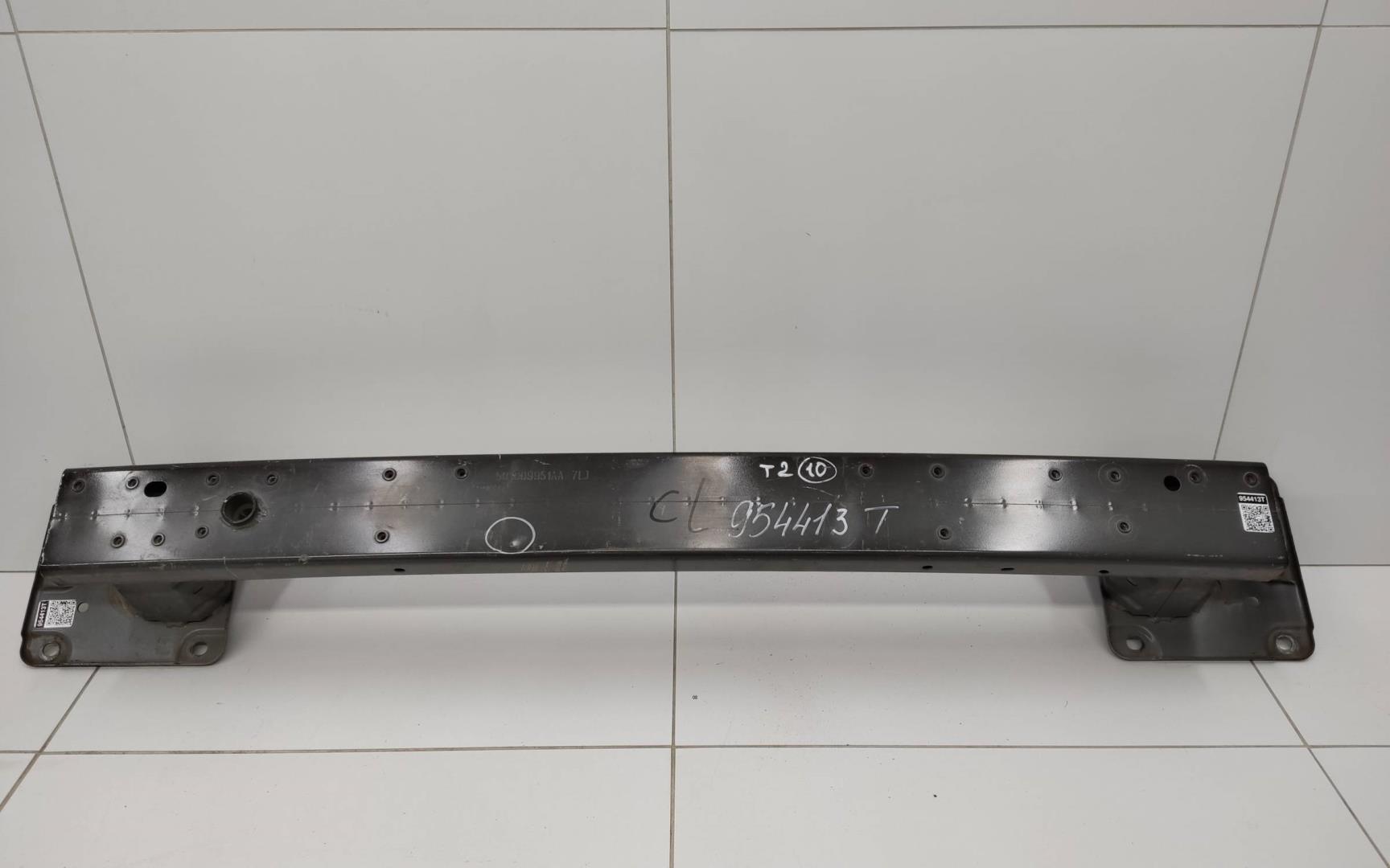 Усилитель переднего бампера