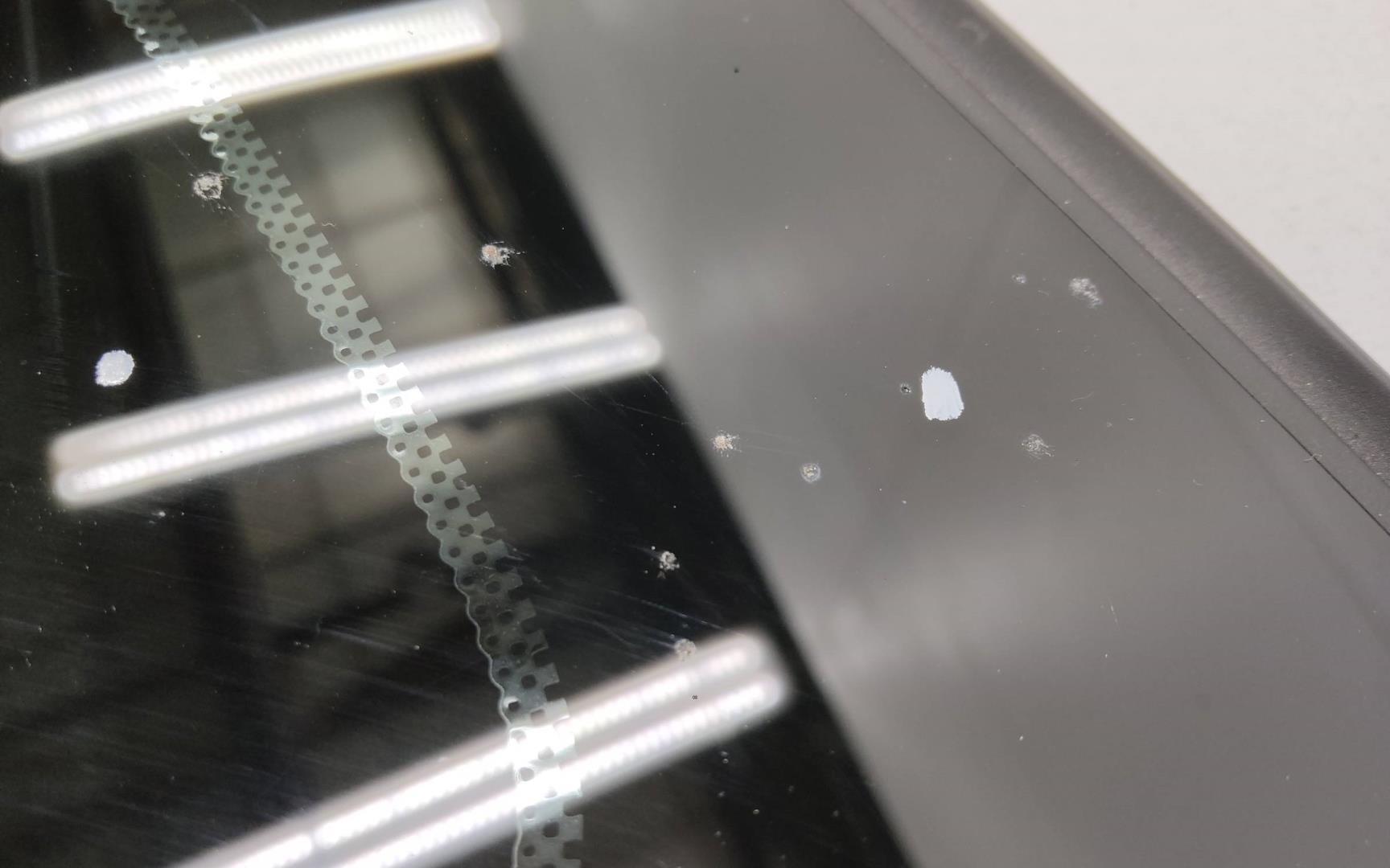 Стекло кузовное глухое правое