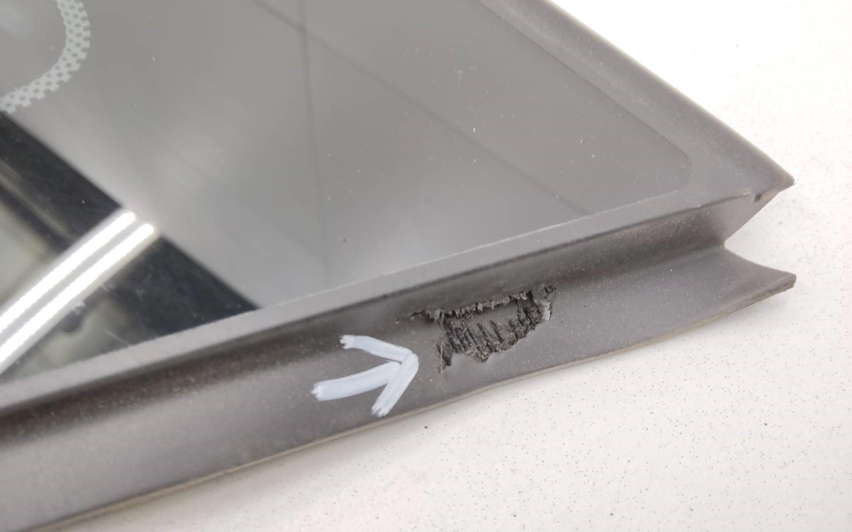 Стекло кузовное глухое правое