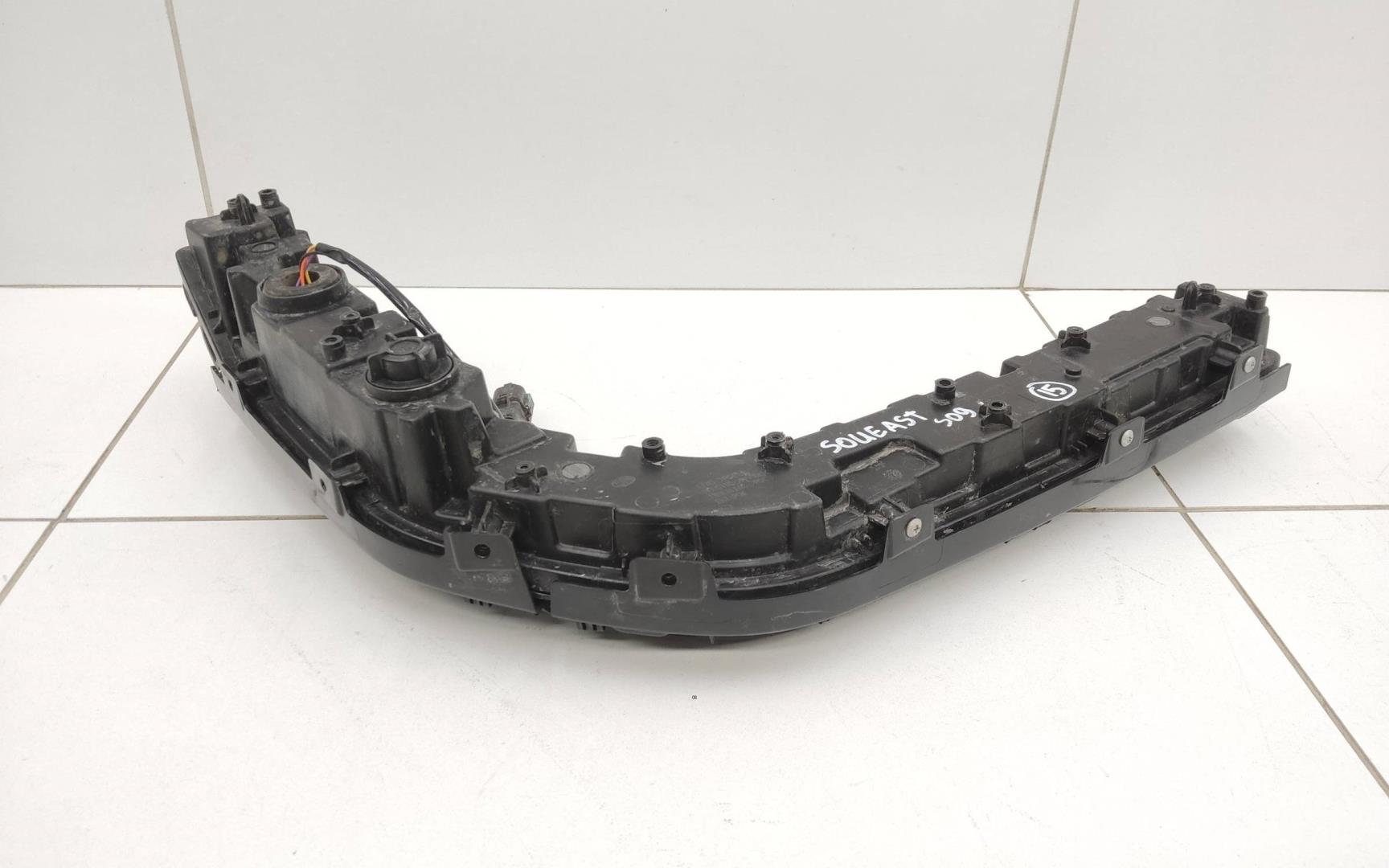 Фара дневного света левая (ходовые огни)