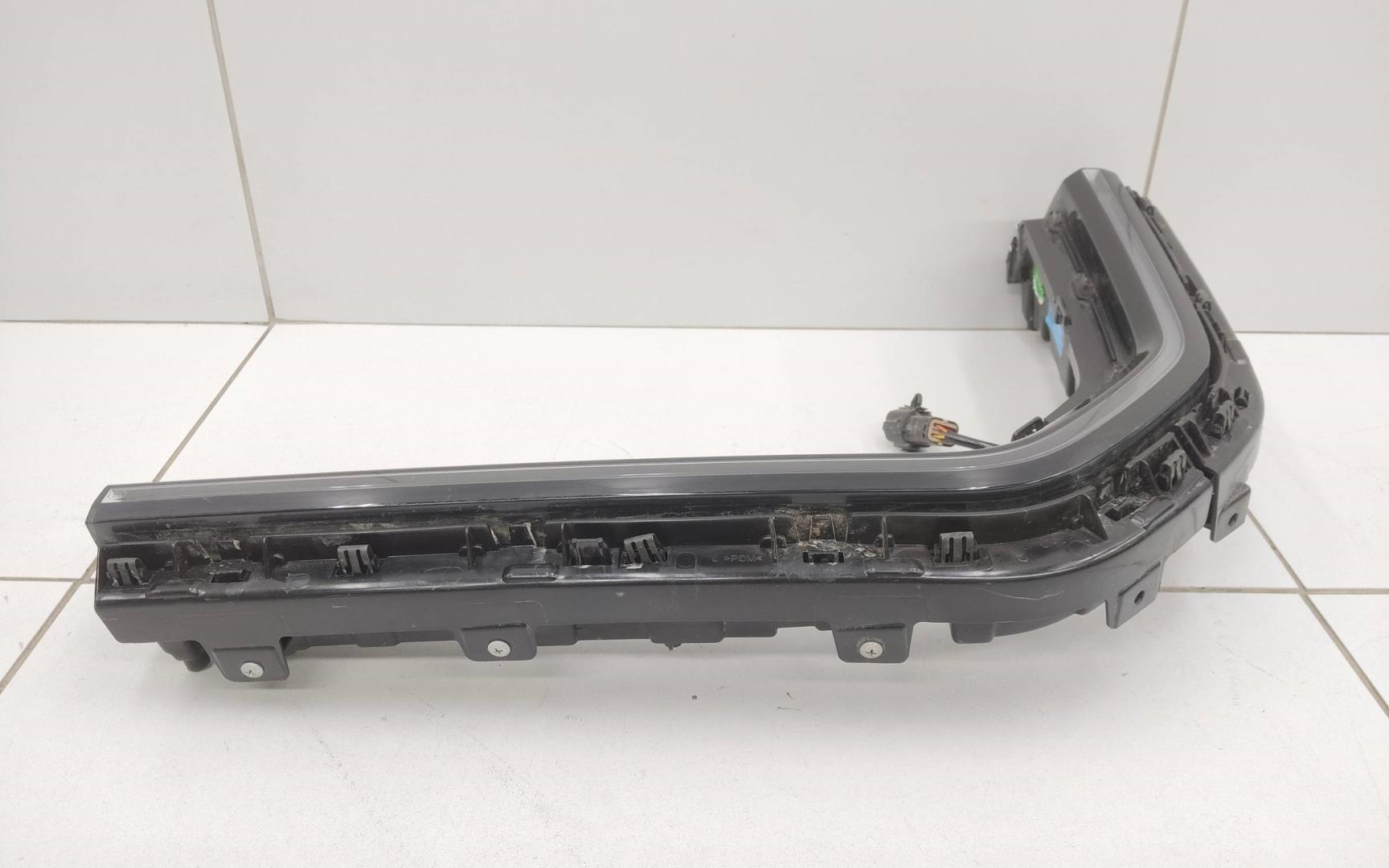 Фара дневного света левая (ходовые огни)