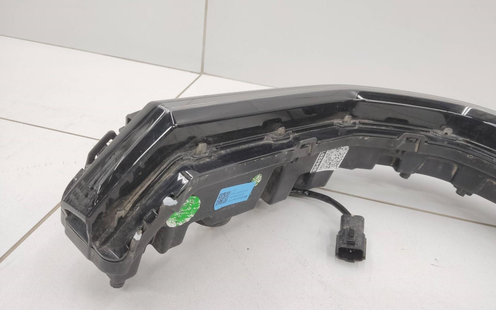 Фара дневного света левая (ходовые огни)