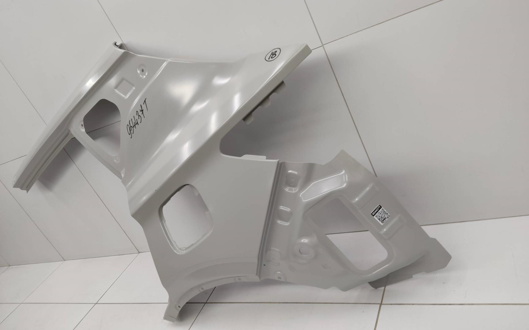 Крыло заднее левое