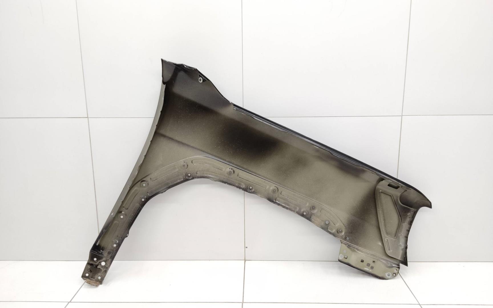 Крыло переднее левое