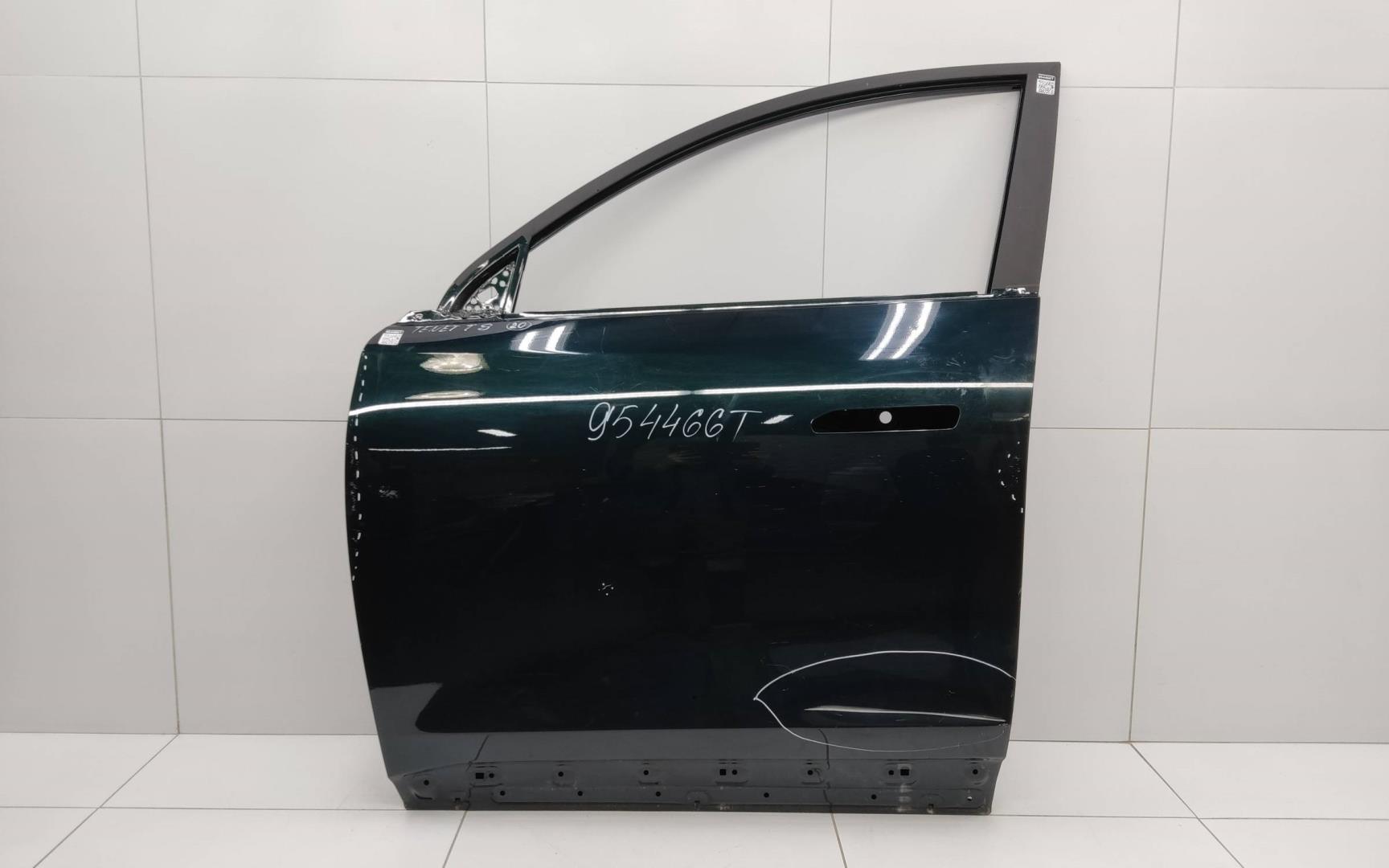 Дверь передняя левая