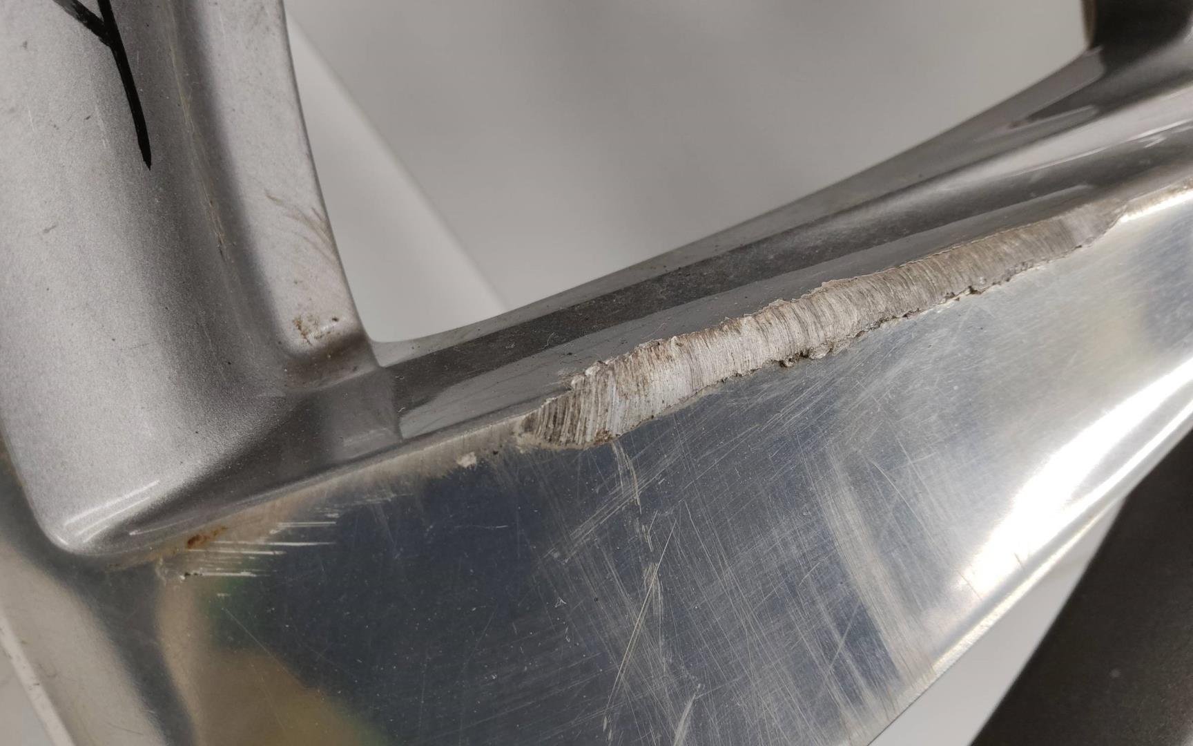 Диск колесный литой легкий сплав