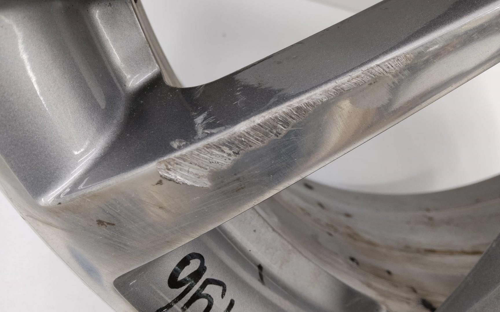 Диск колесный литой легкий сплав