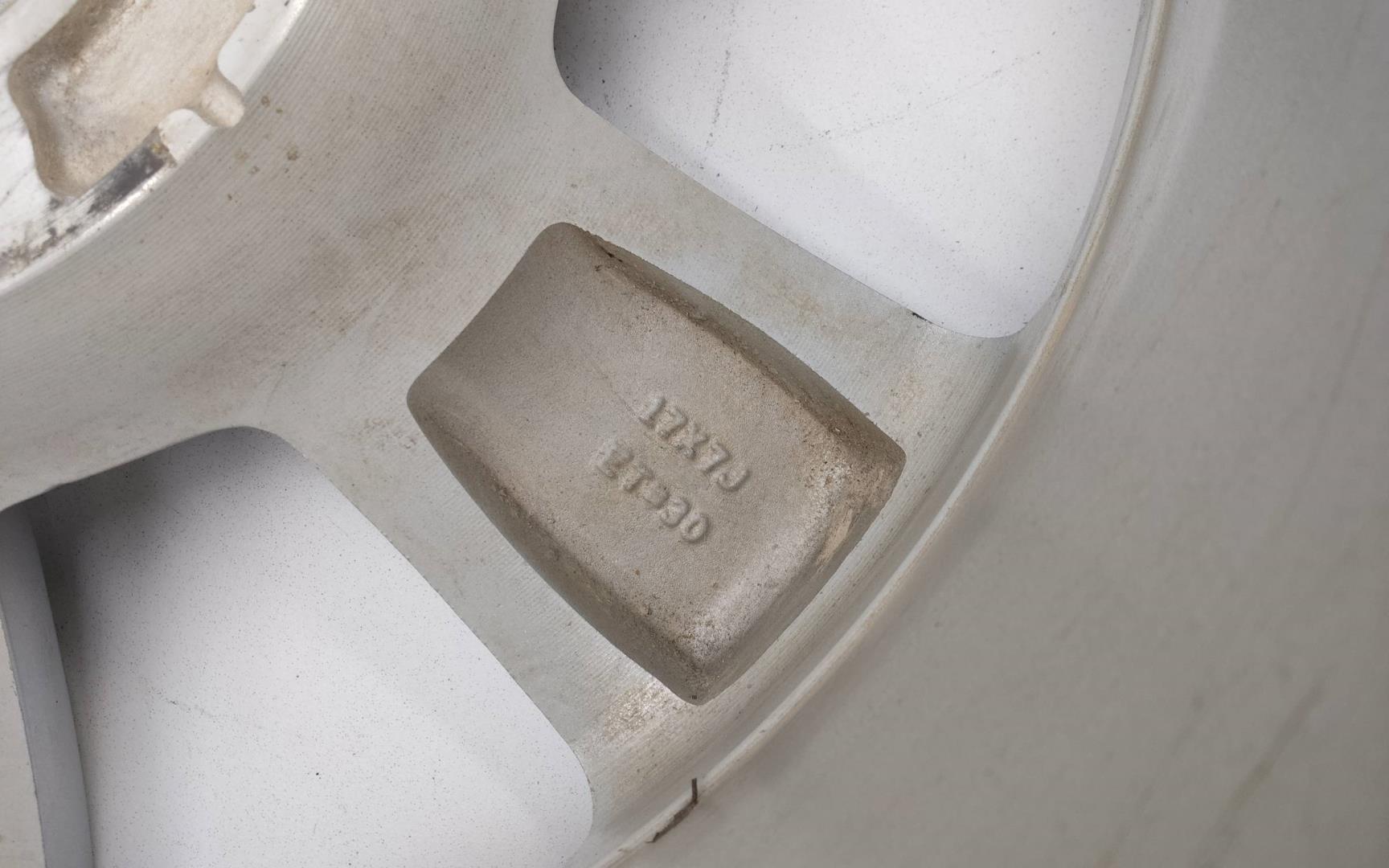 Диск колесный литой легкий сплав