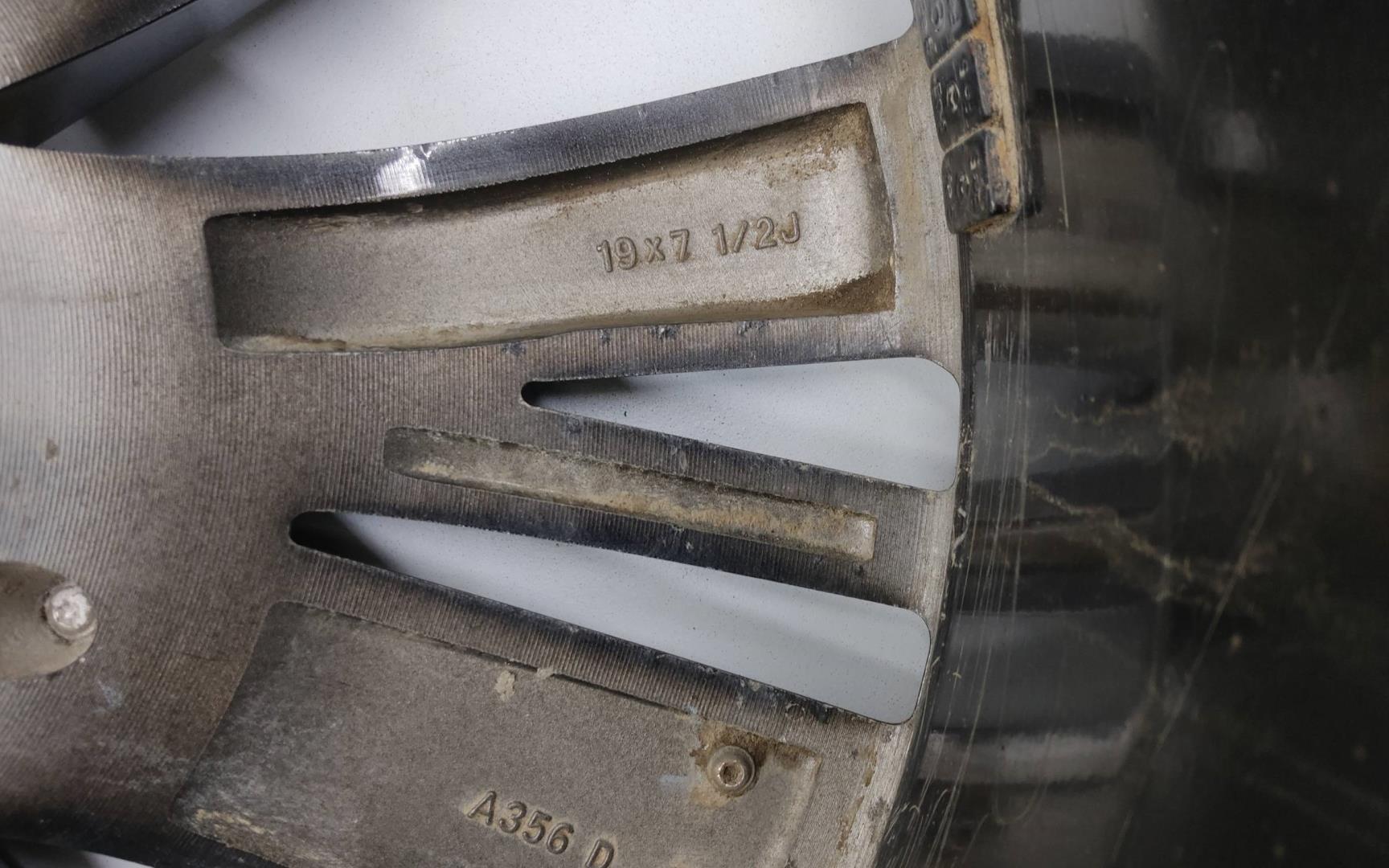 Диск колесный литой легкий сплав