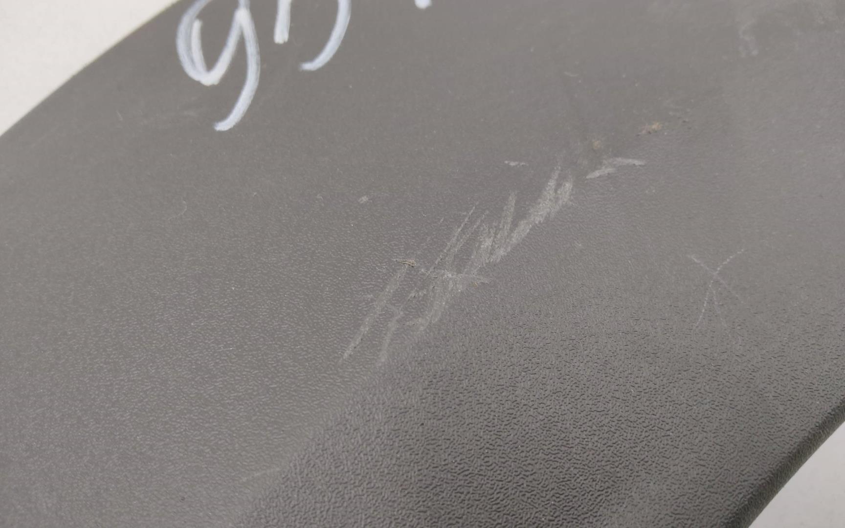 Накладка заднего крыла правого