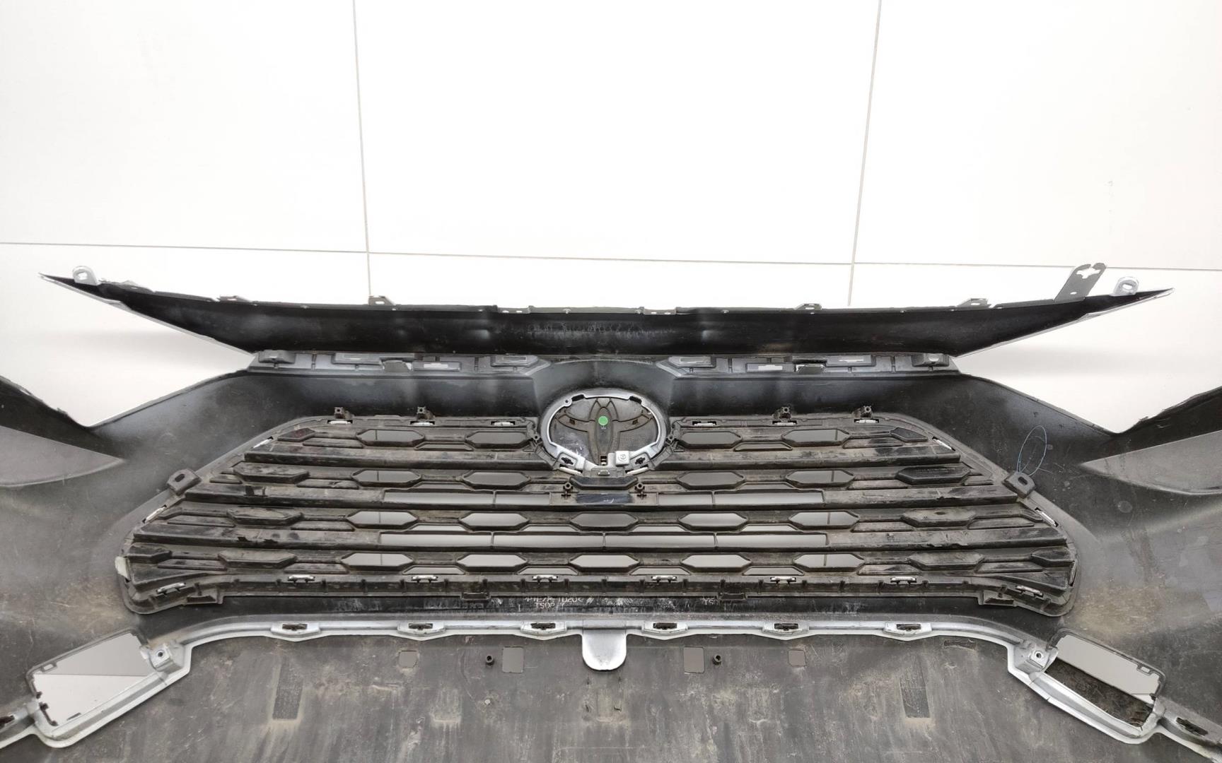 Бампер передний