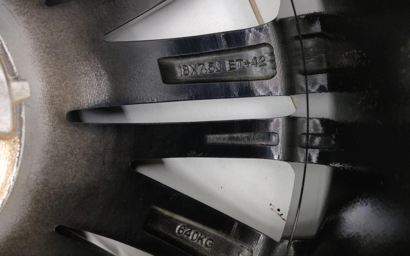 Диск колесный литой легкий сплав