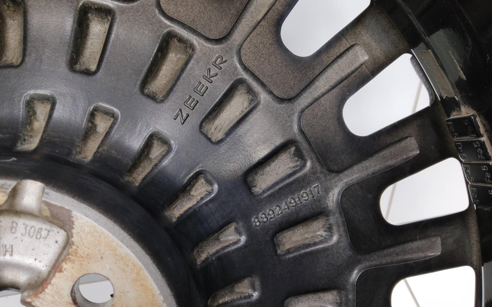 Диск колесный литой легкий сплав