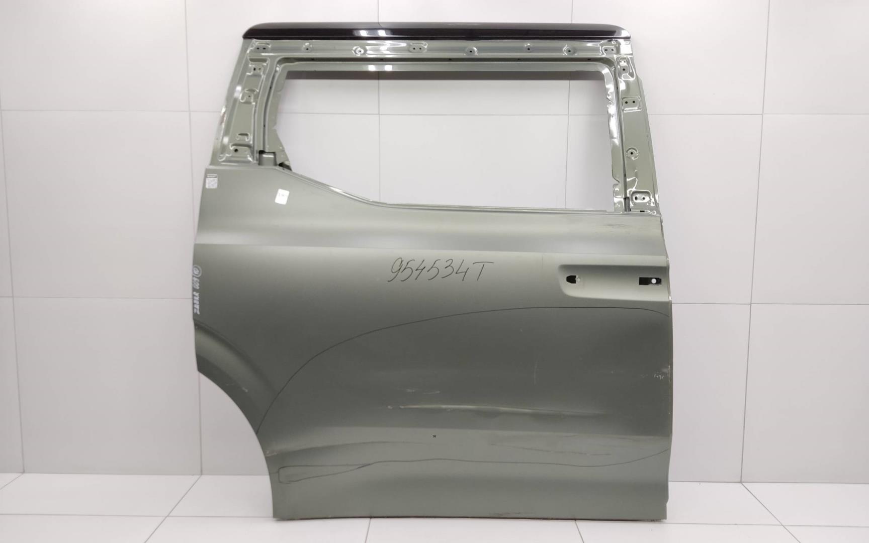 Дверь задняя правая