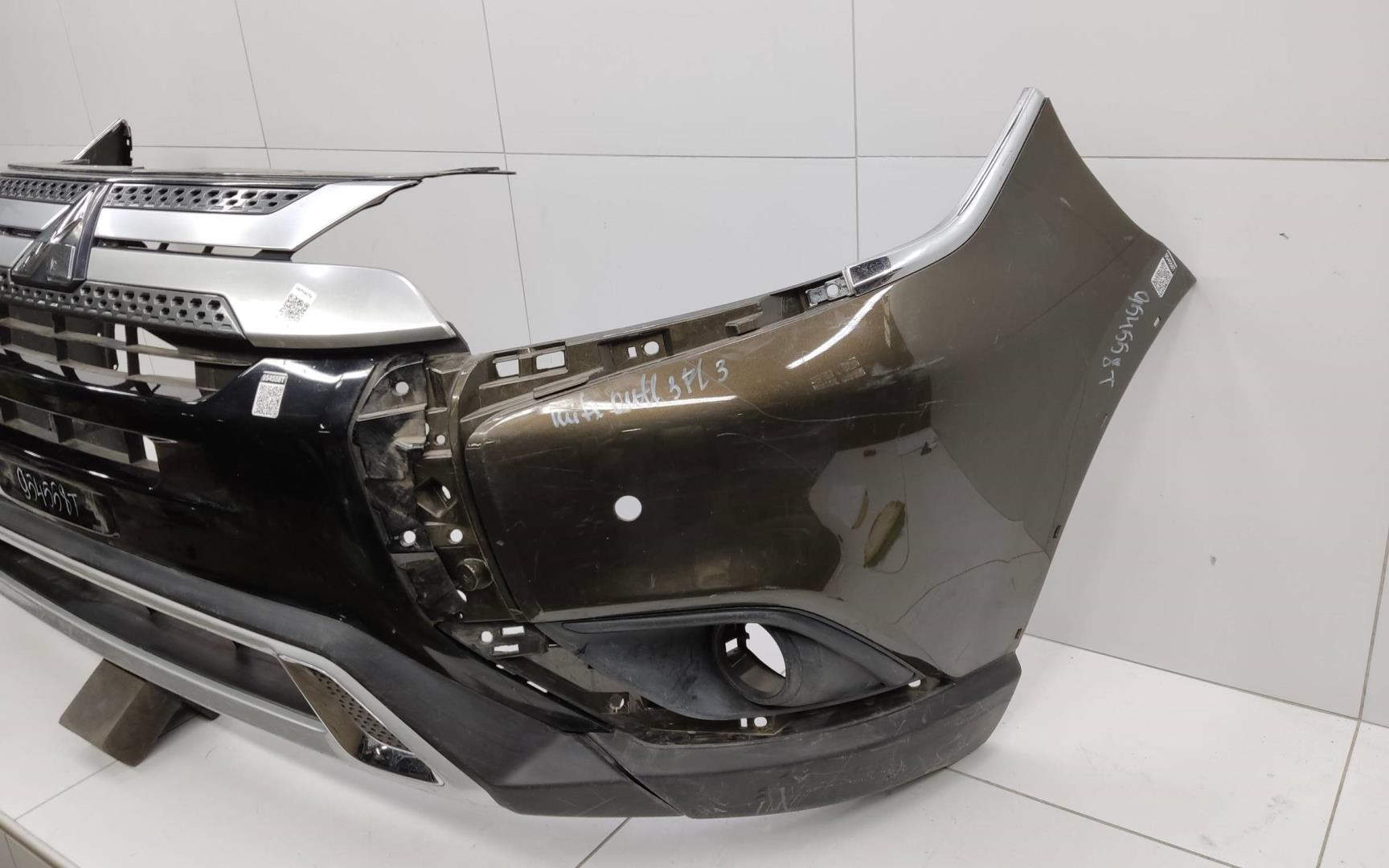 Бампер передний