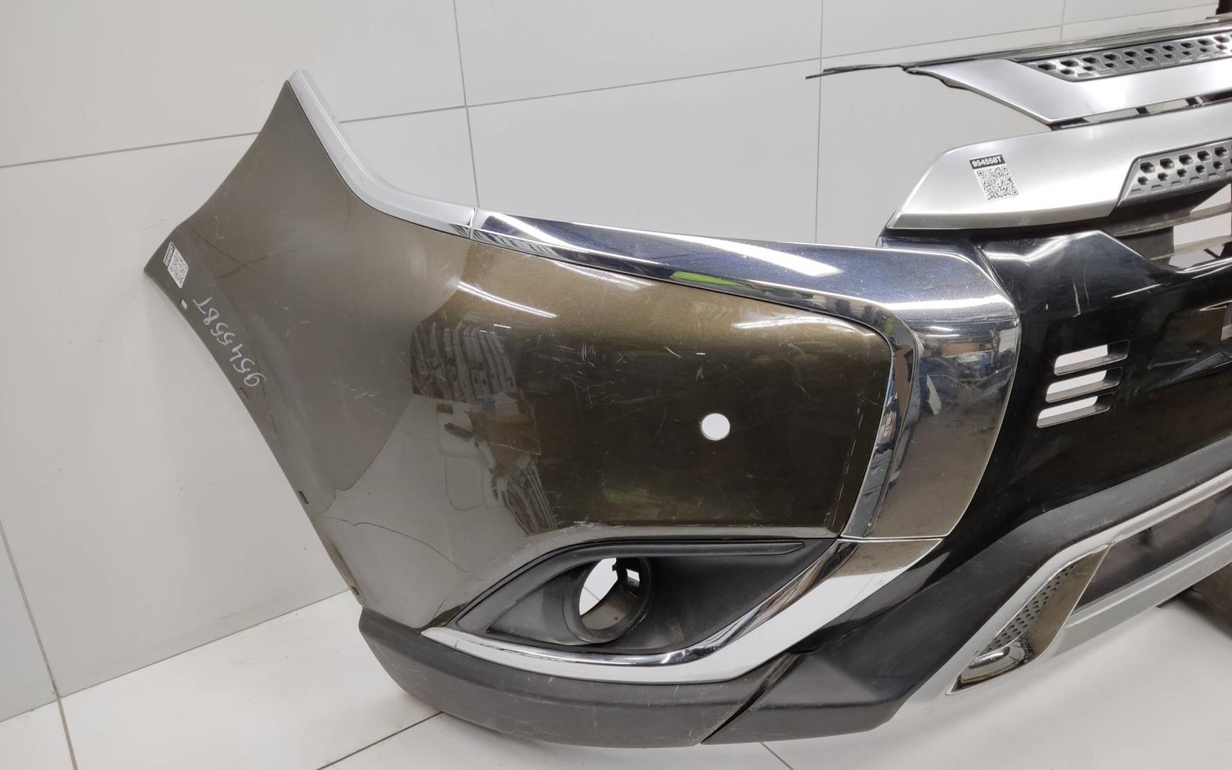 Бампер передний