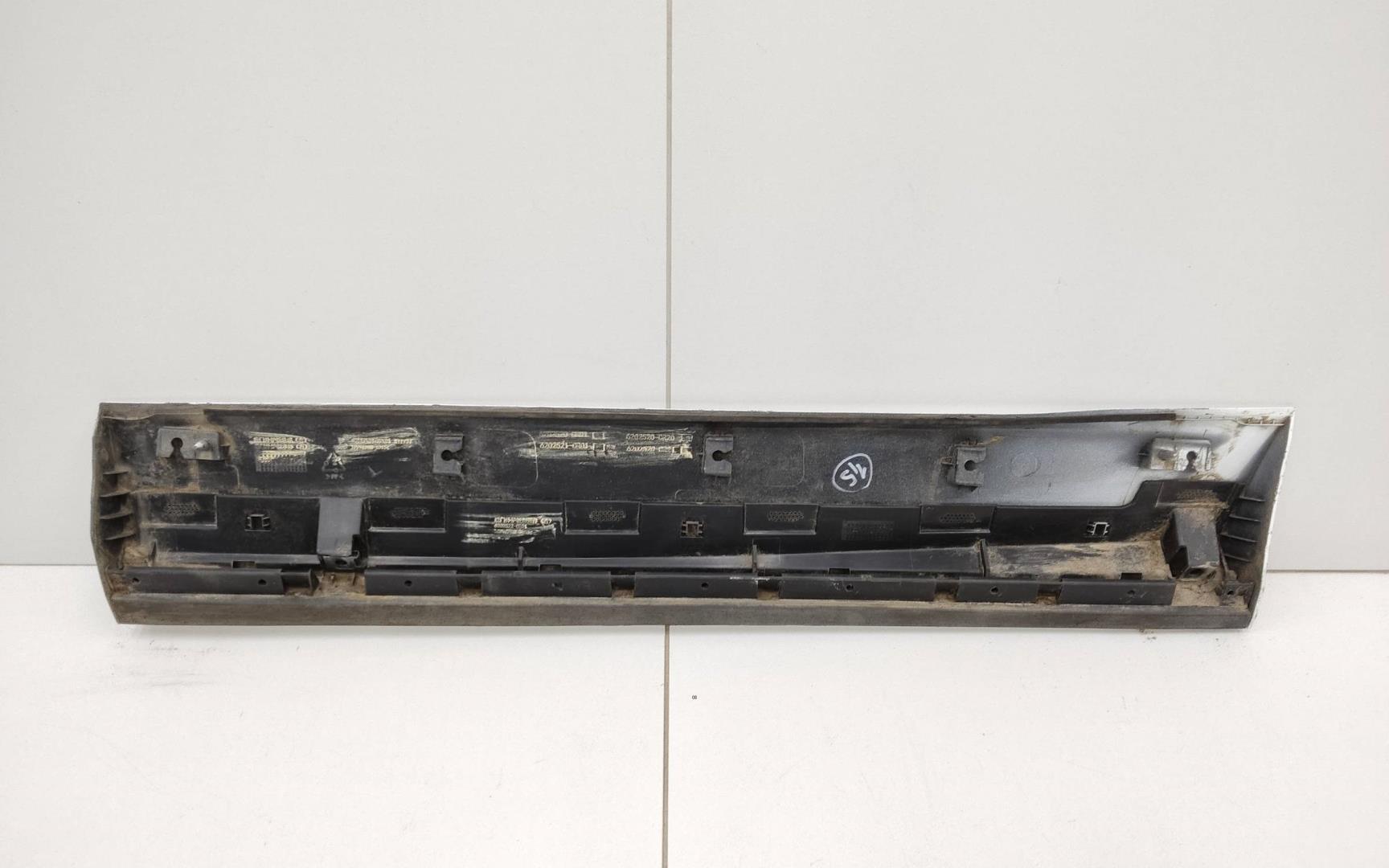 Накладка двери задней левой