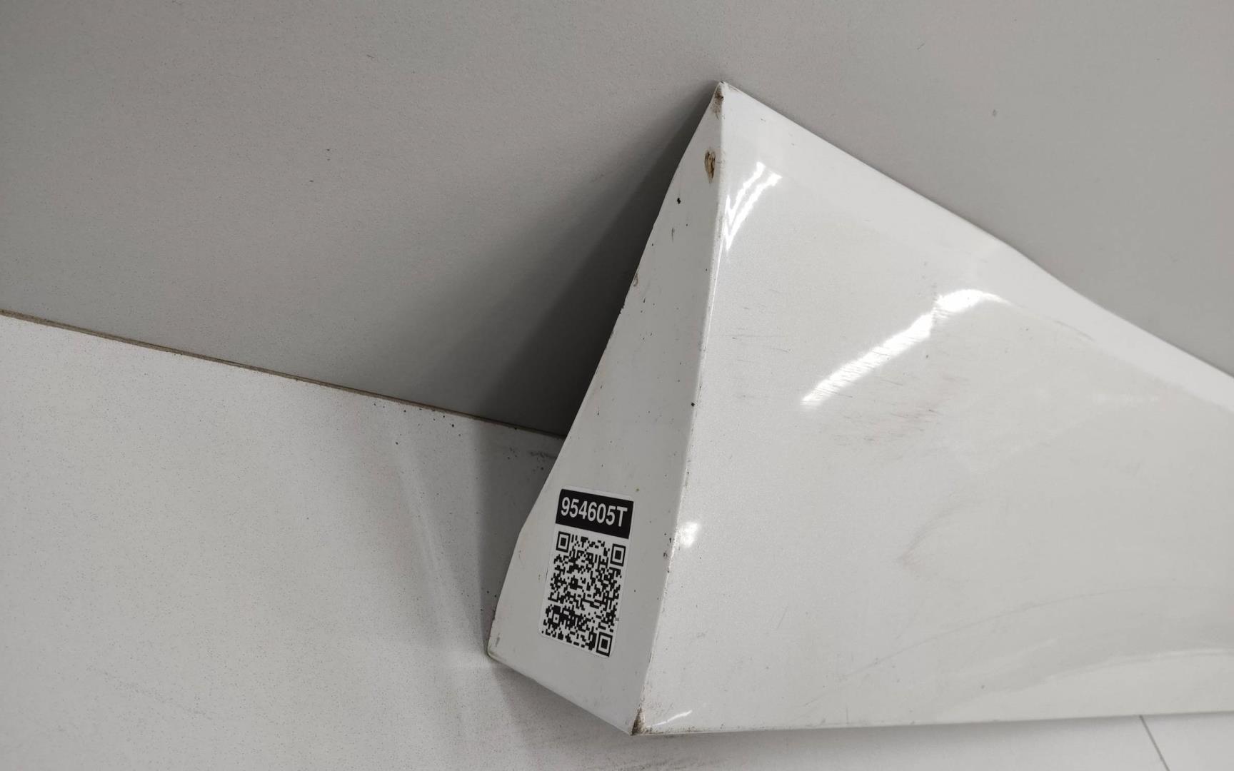 Накладка двери задней левой