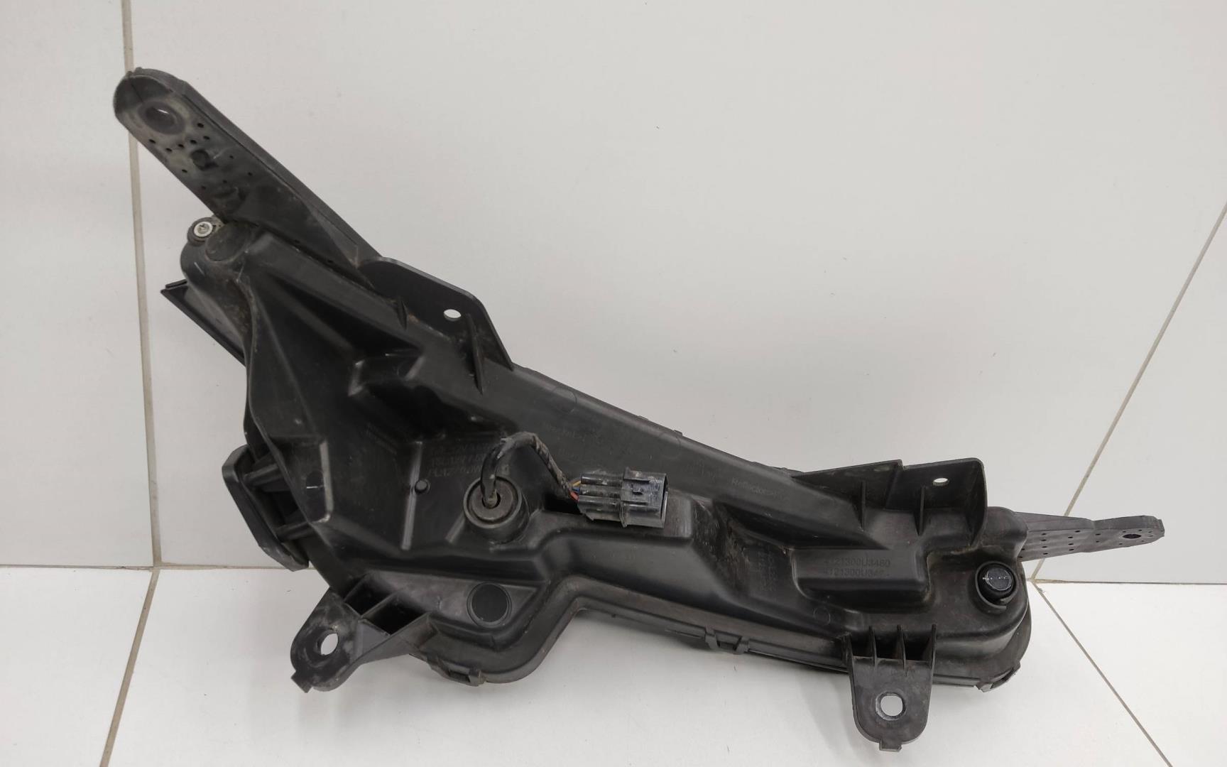 Фара дневного света левая (ходовые огни)