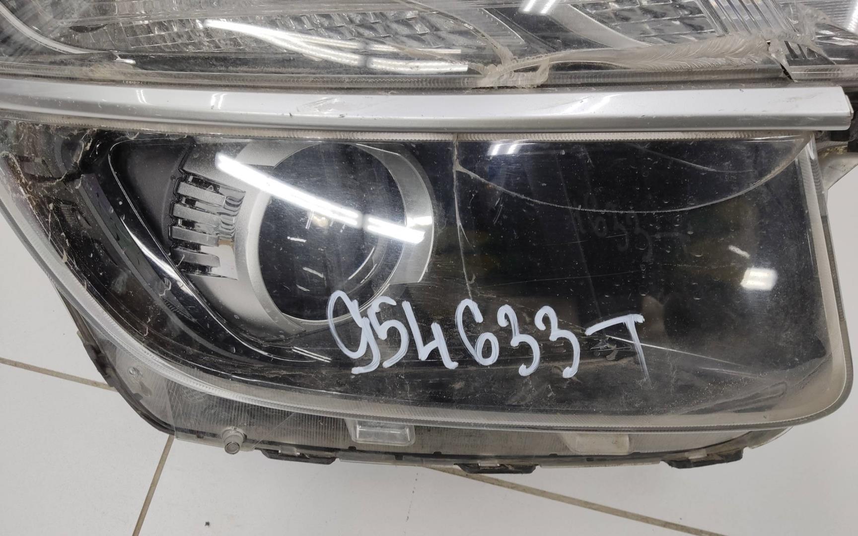 Фара правая