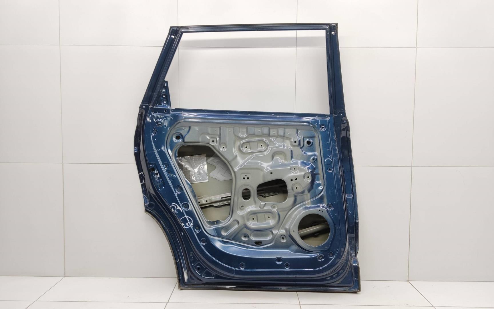 Дверь задняя левая