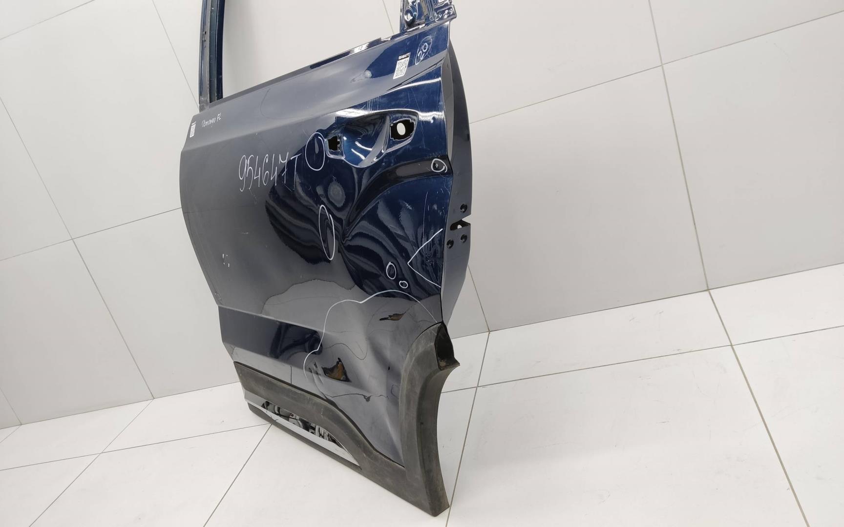 Дверь задняя левая