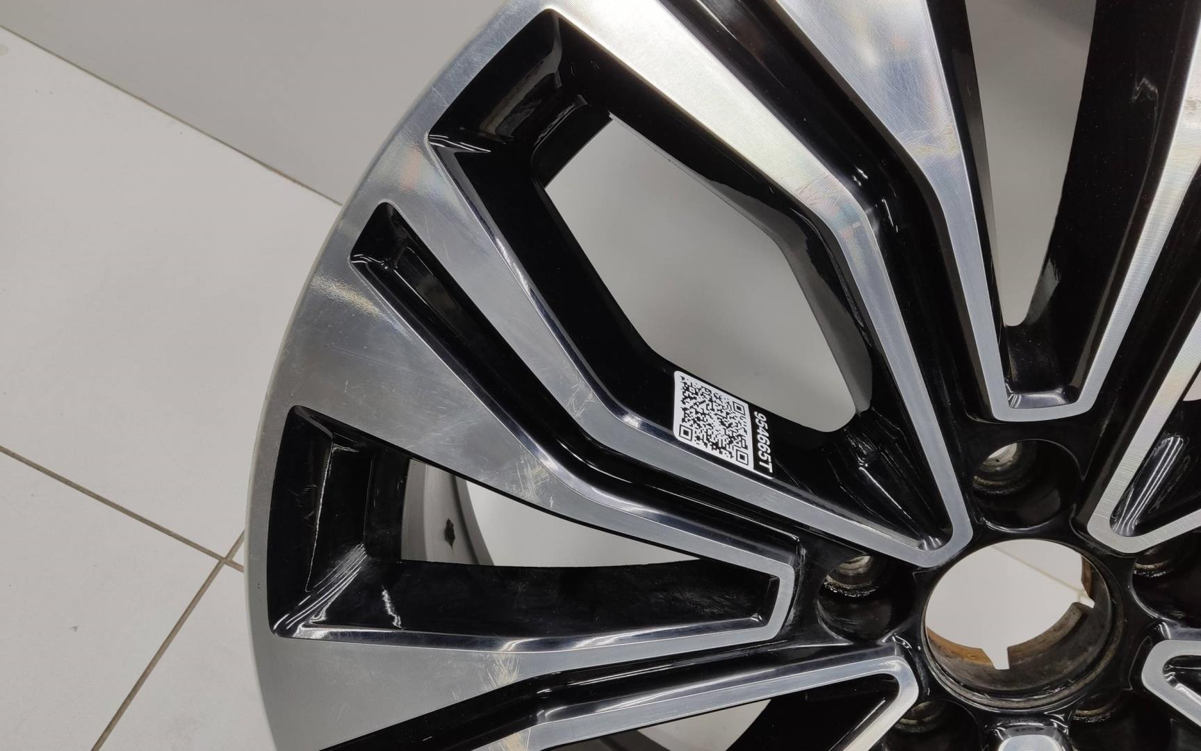 Диск колесный литой легкий сплав