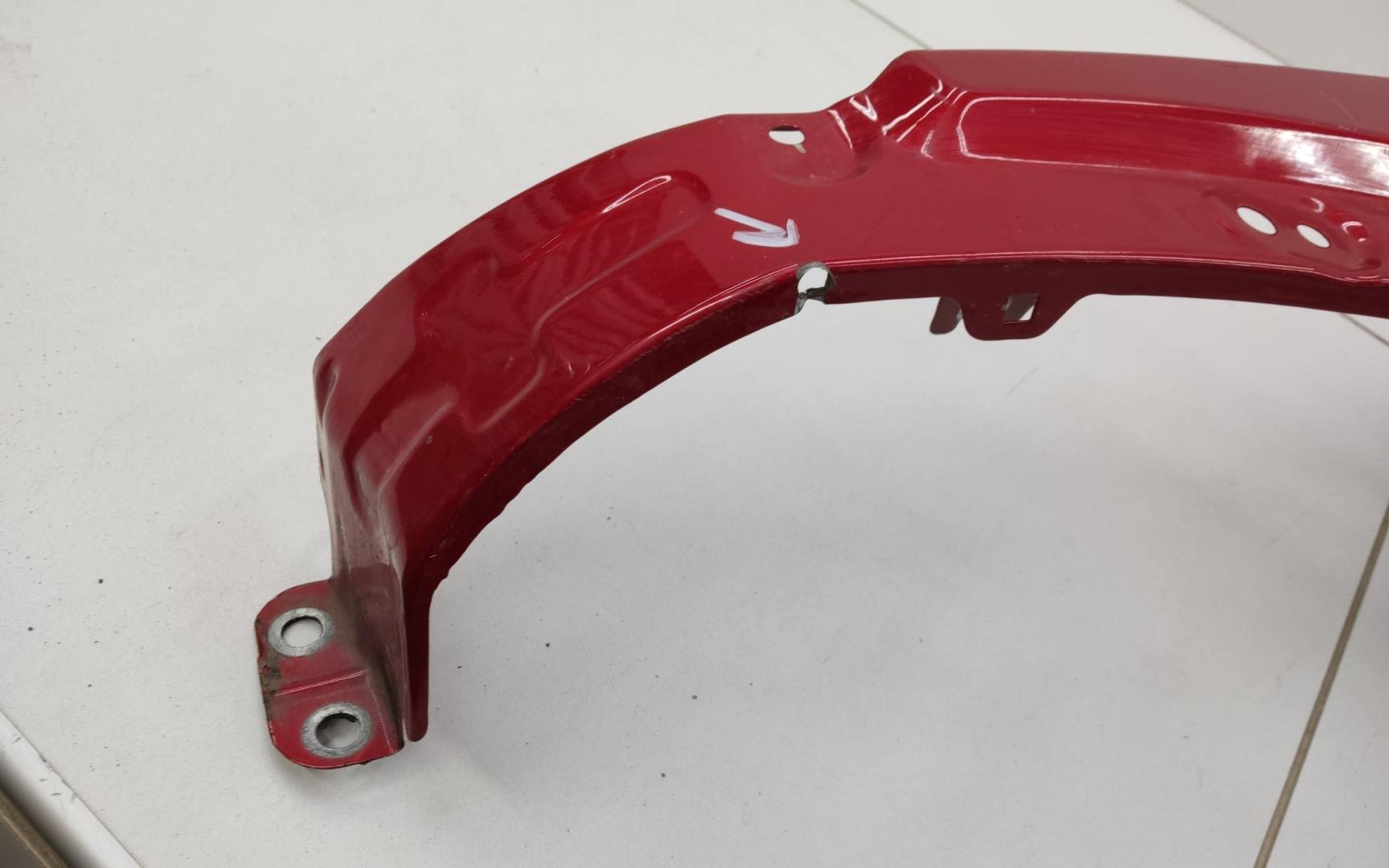 Крыло переднее правое