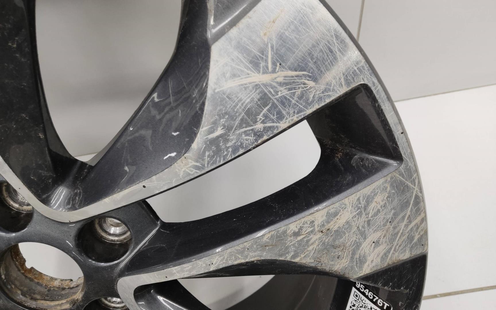 Диск колесный литой легкий сплав