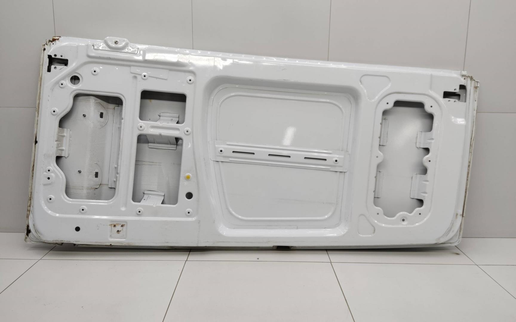 Дверь задняя левая