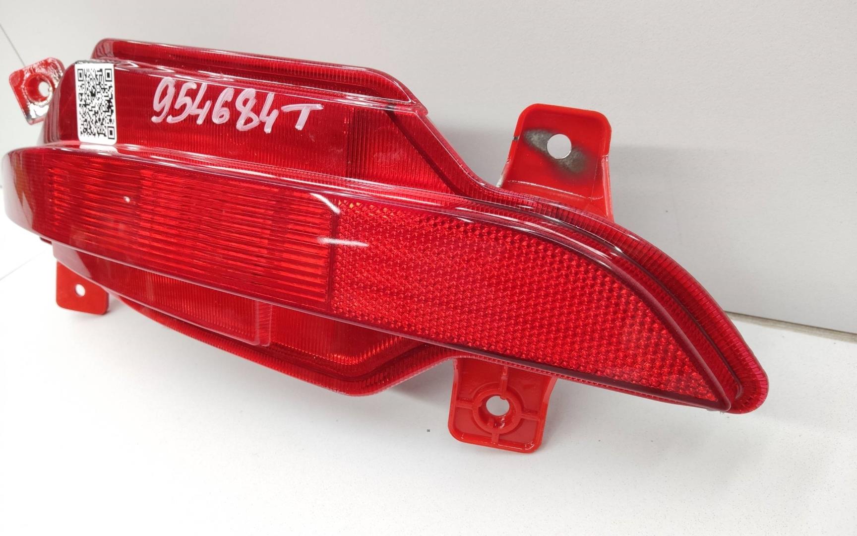 Фонарь задний в бампер левый