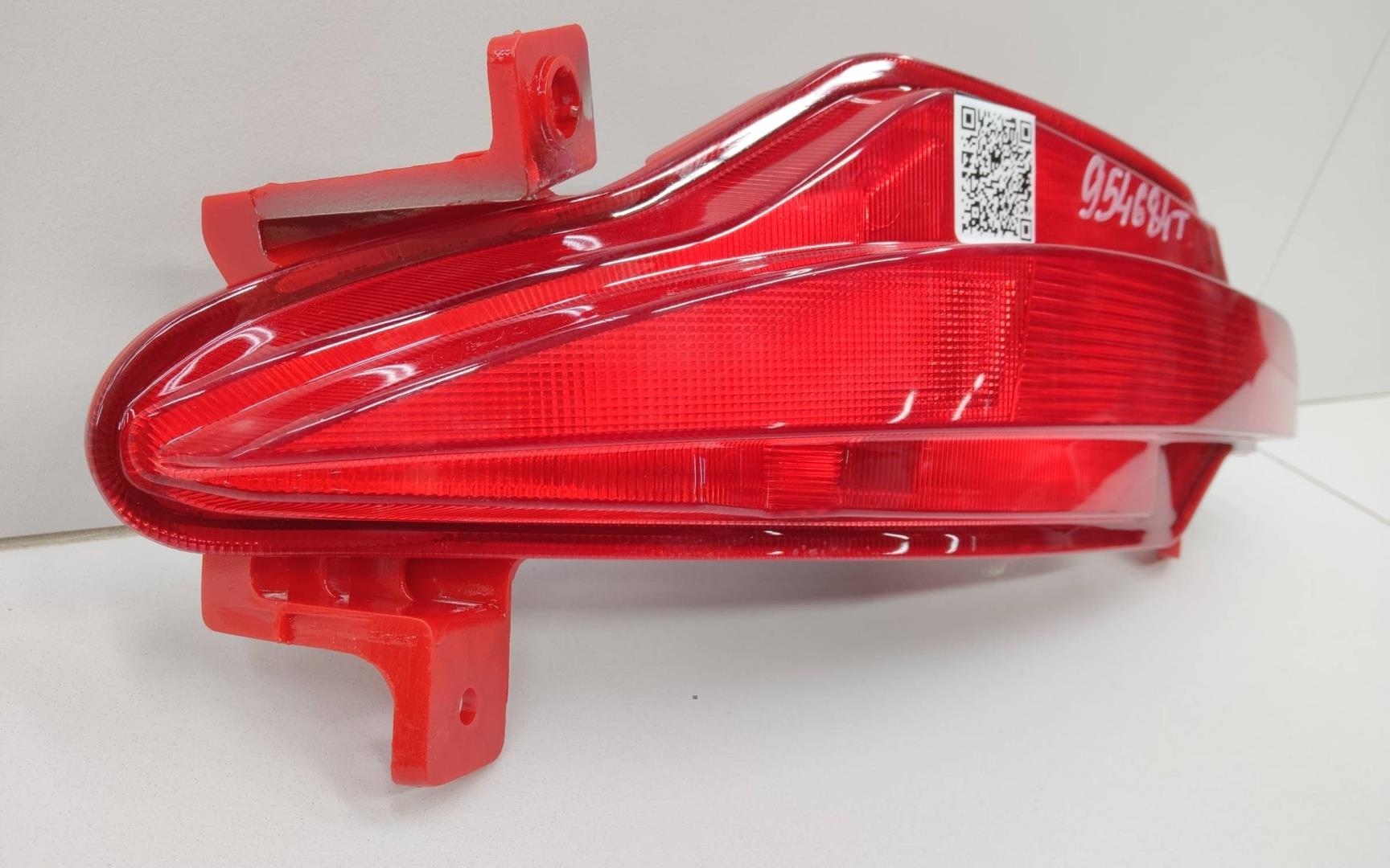 Фонарь задний в бампер левый