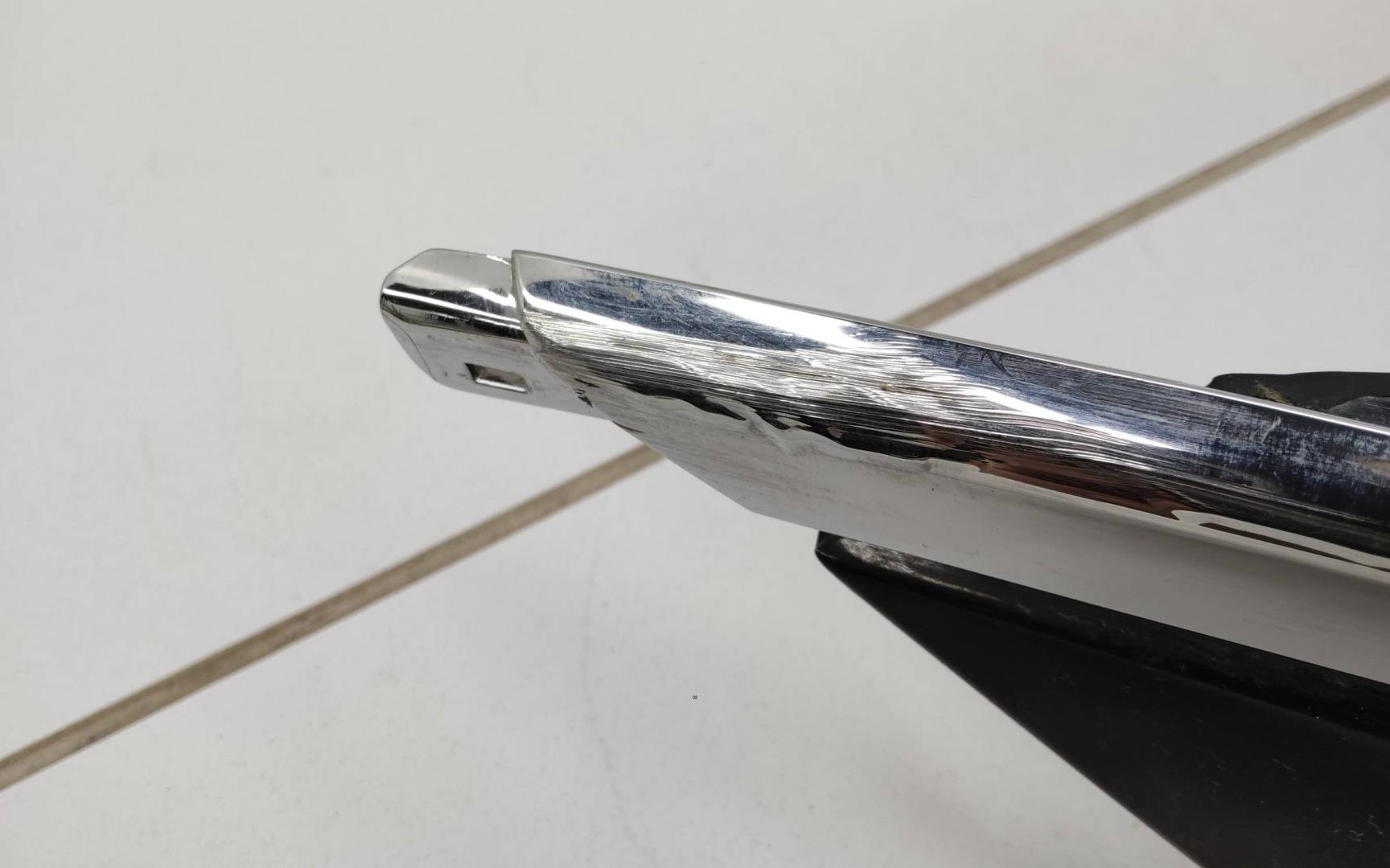 Фонарь задний наружный левый