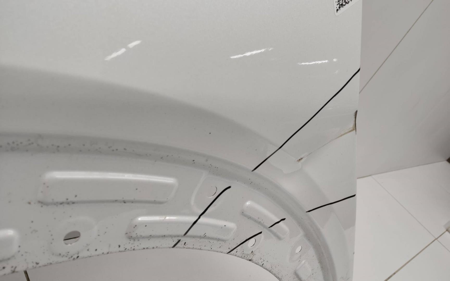 Крыло переднее левое