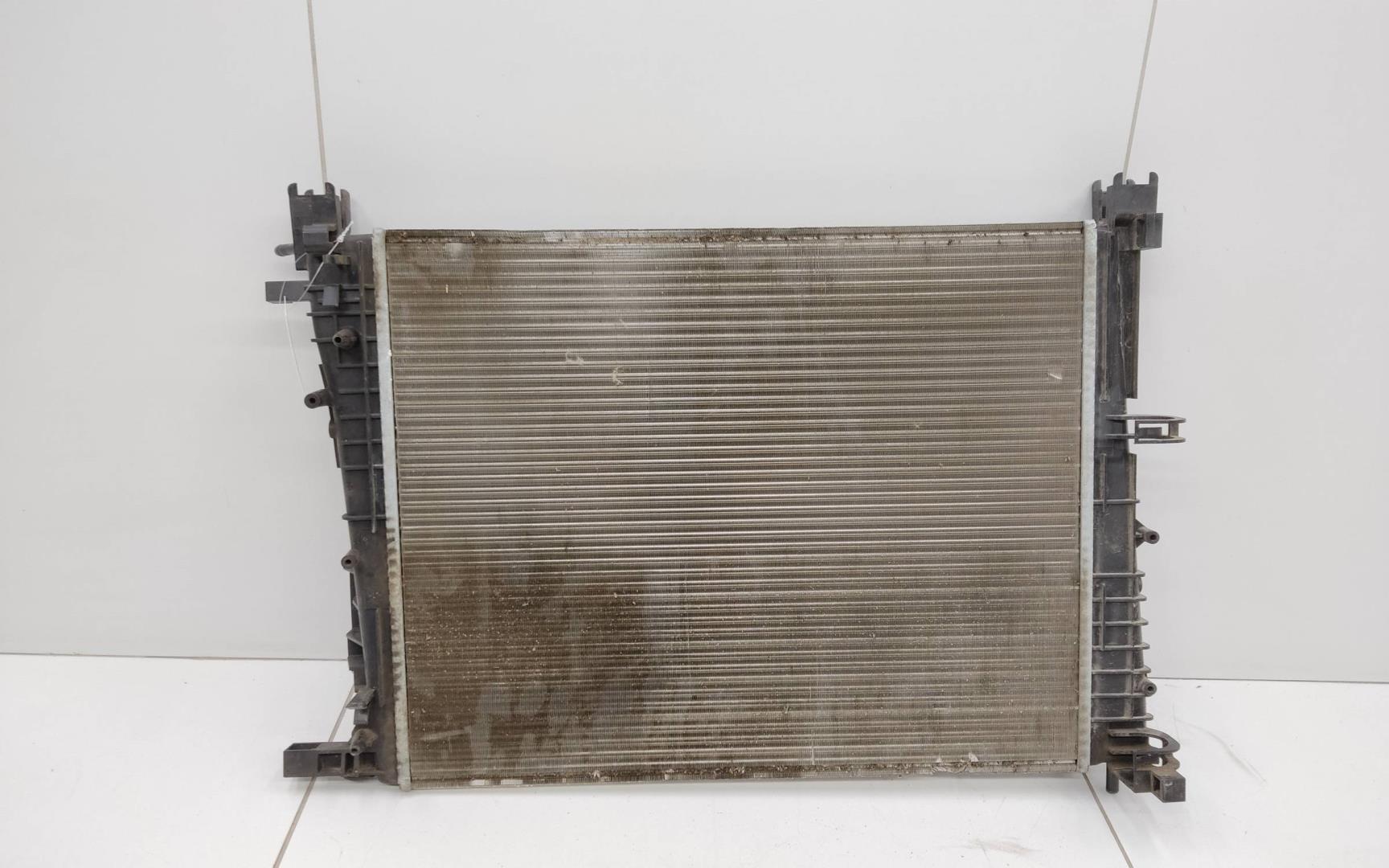 Радиатор охлаждения двигателя основной