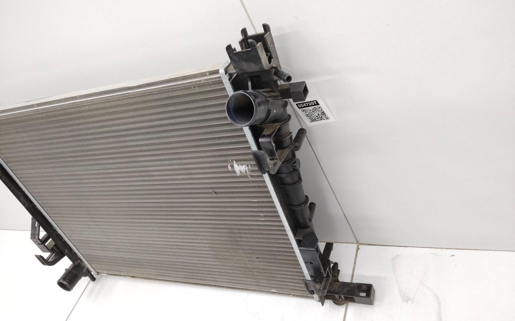 Радиатор охлаждения двигателя основной