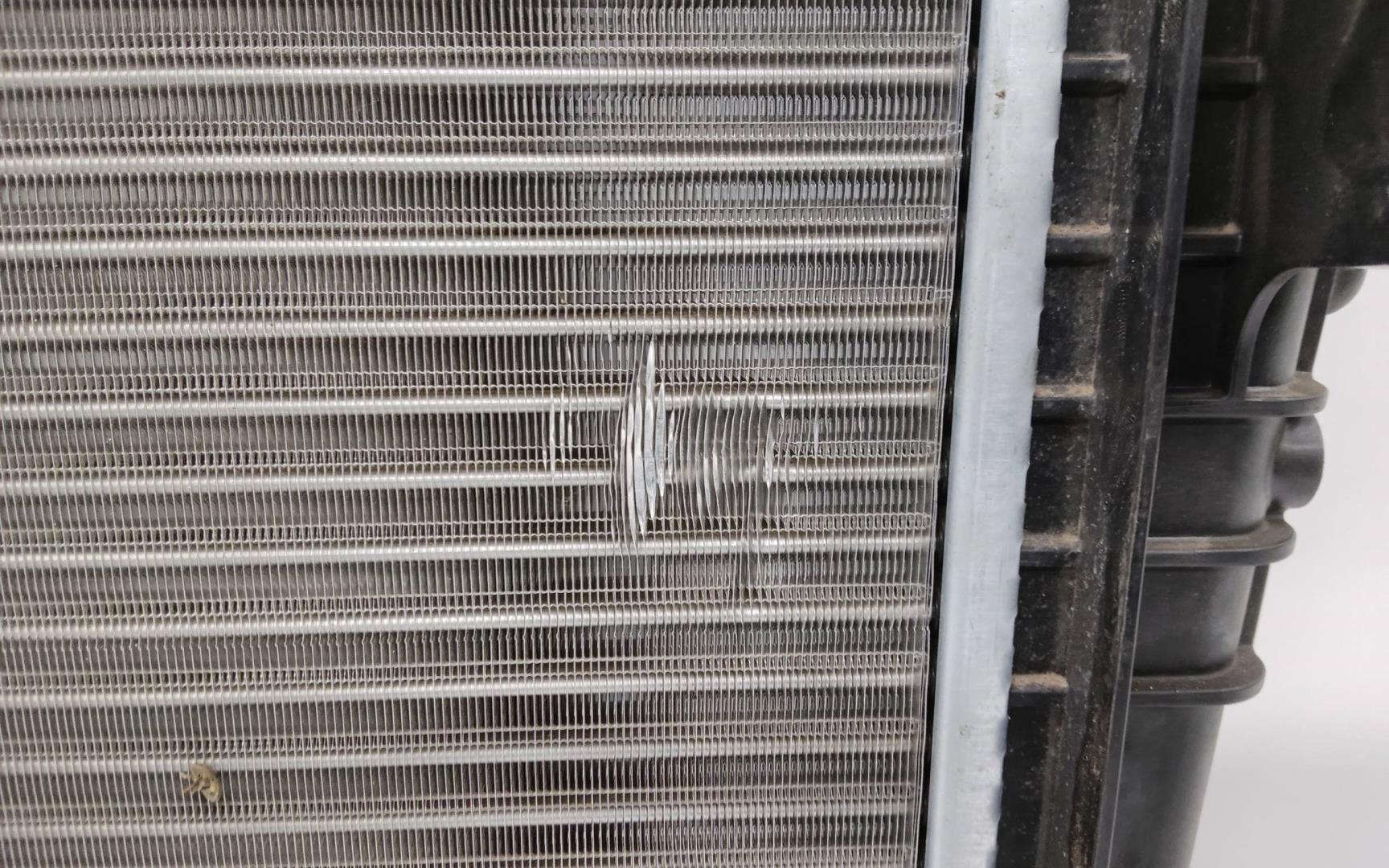 Радиатор охлаждения двигателя основной