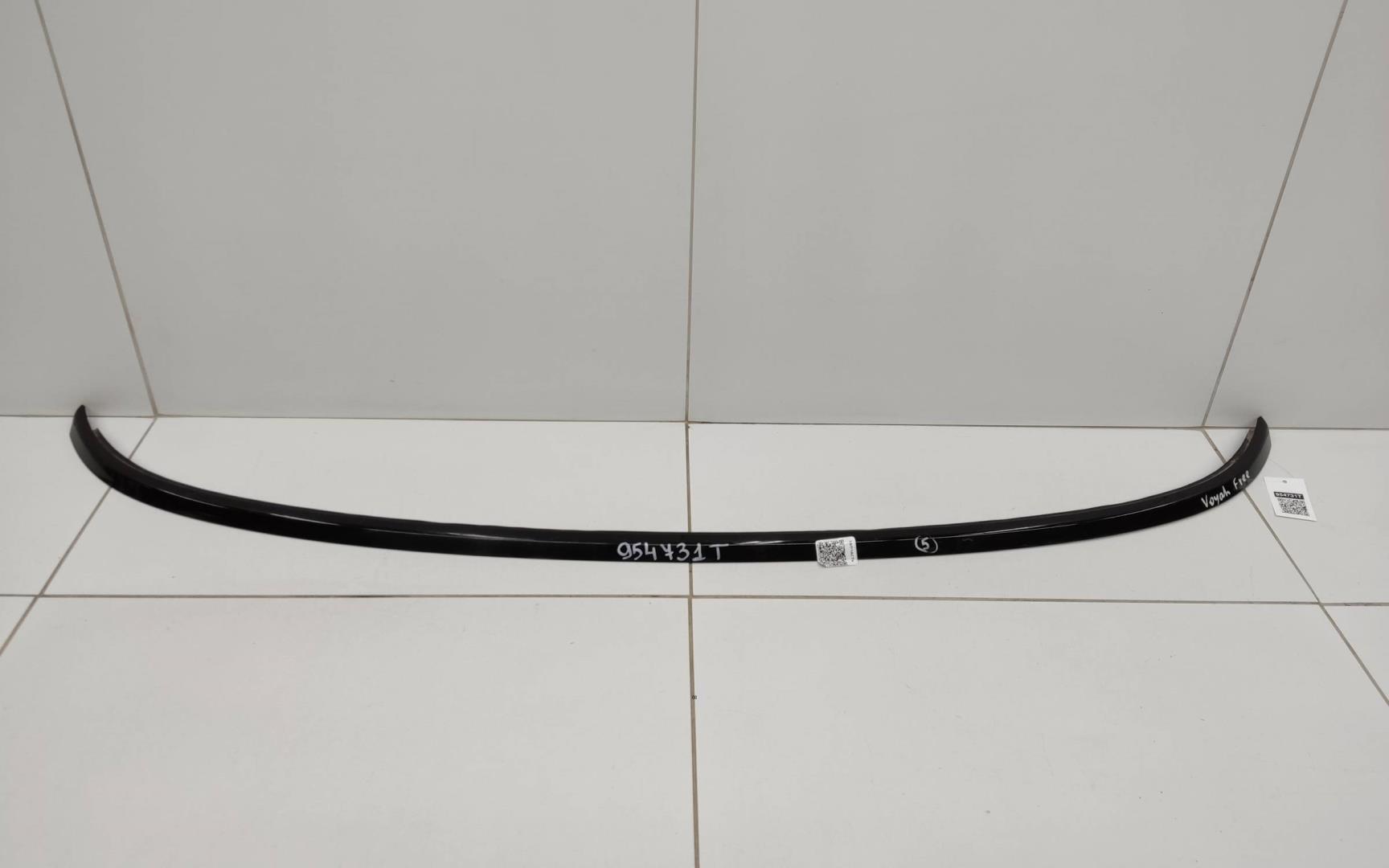 Накладка двери багажника