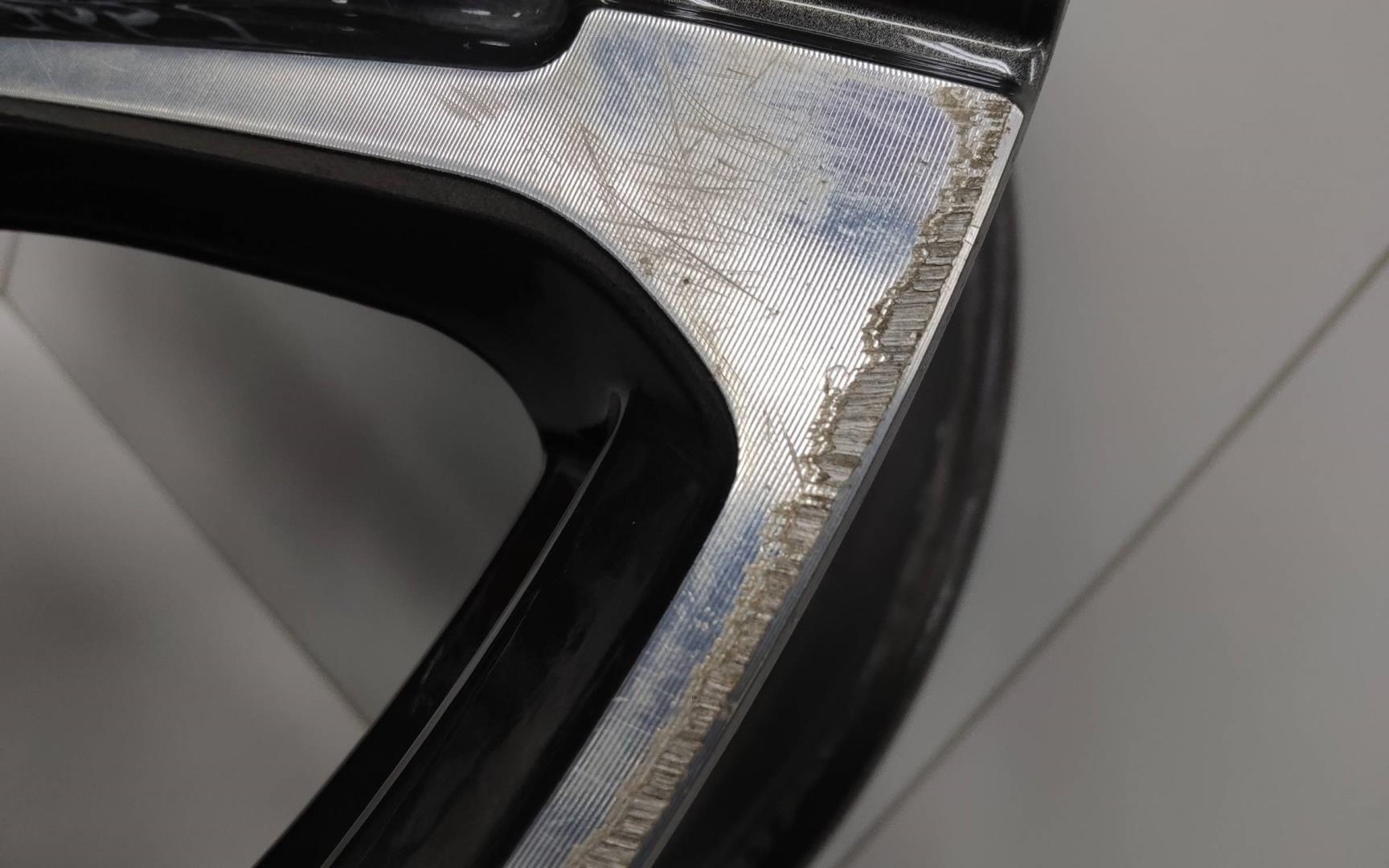 Диск колесный литой легкий сплав